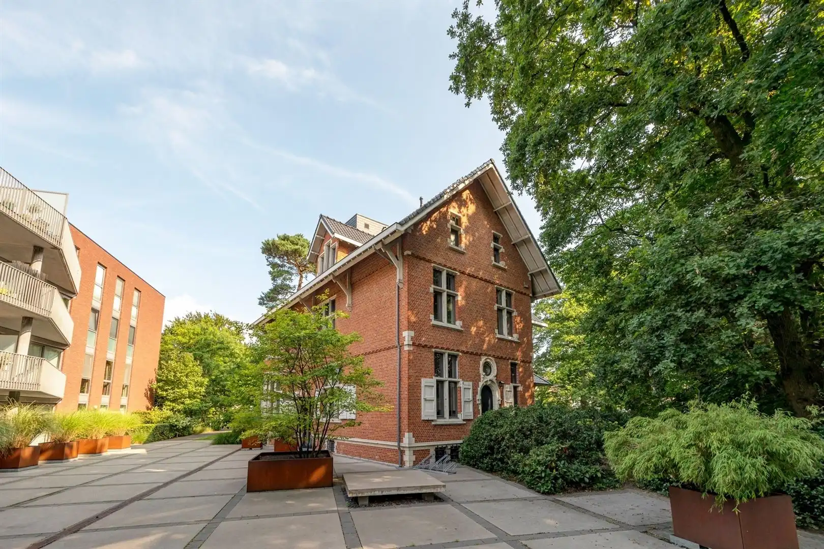Villa Ullens. Het prachtig gerenoveerde kasteel in hartje Schoten foto 30
