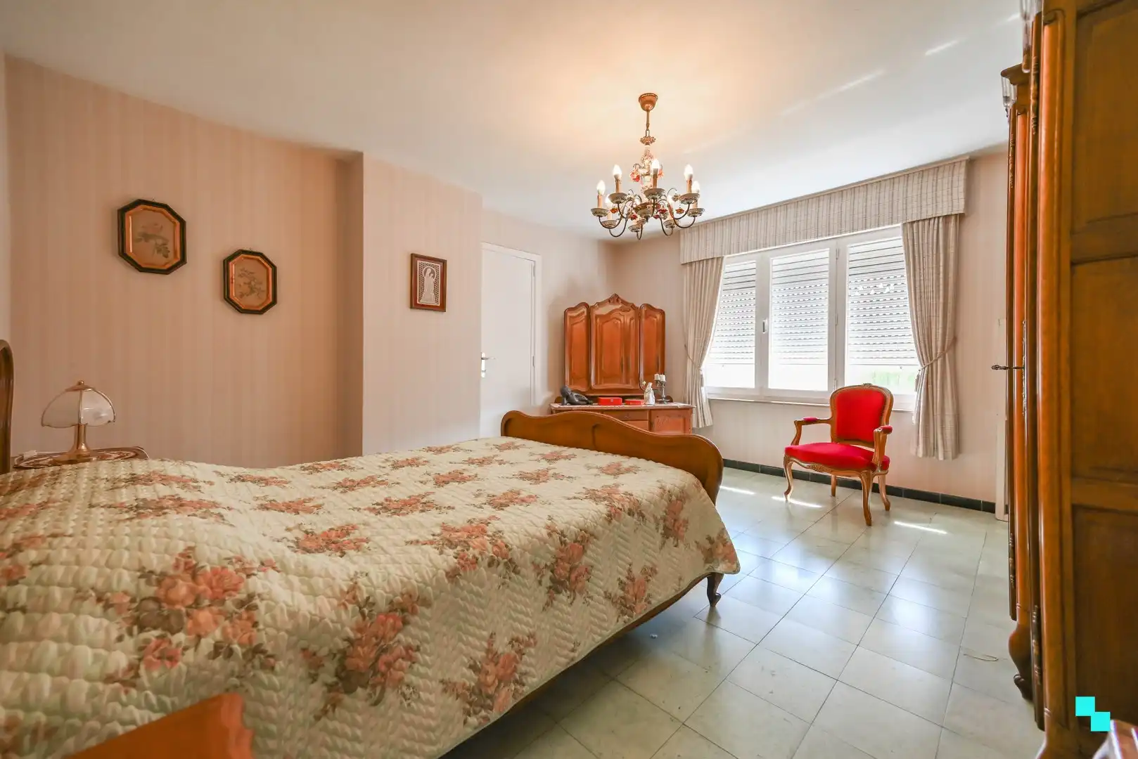 Karaktervolle halfopen bebouwing op ruim perceel te Emelgem foto 18