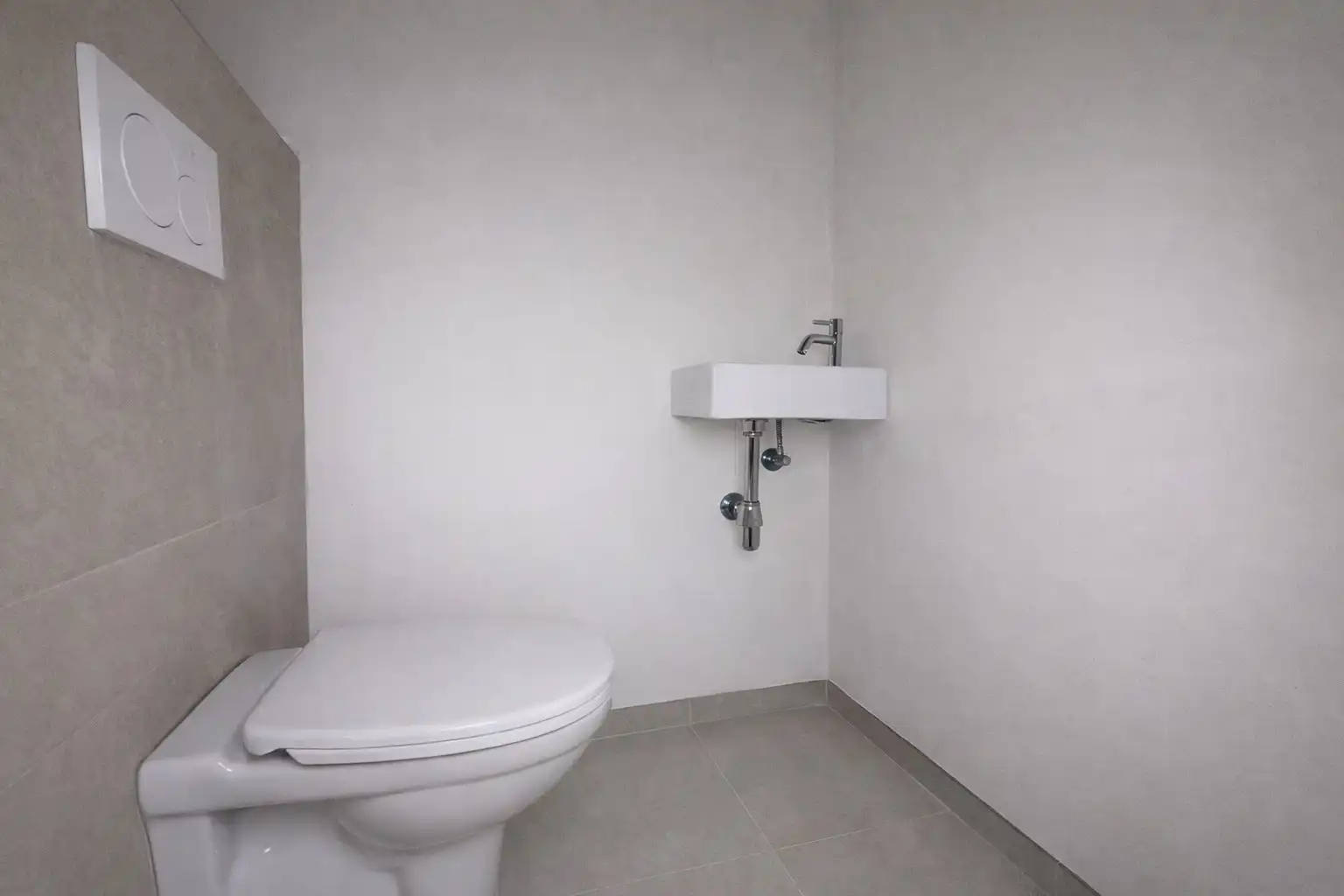 Nieuwbouwappartement te huur in centrum Nazareth foto 9