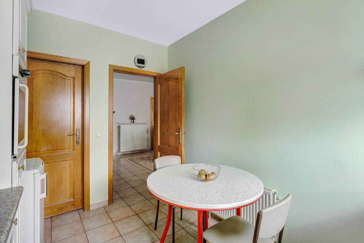 Keurig, riant appt. op 1e verd. met lift, 2 slpk., balkon en ondergrondse staanplaats foto 10