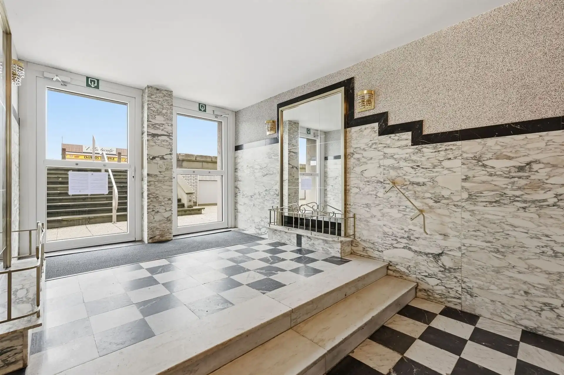 ZONNIG / INSTAPKLAAR  foto 19