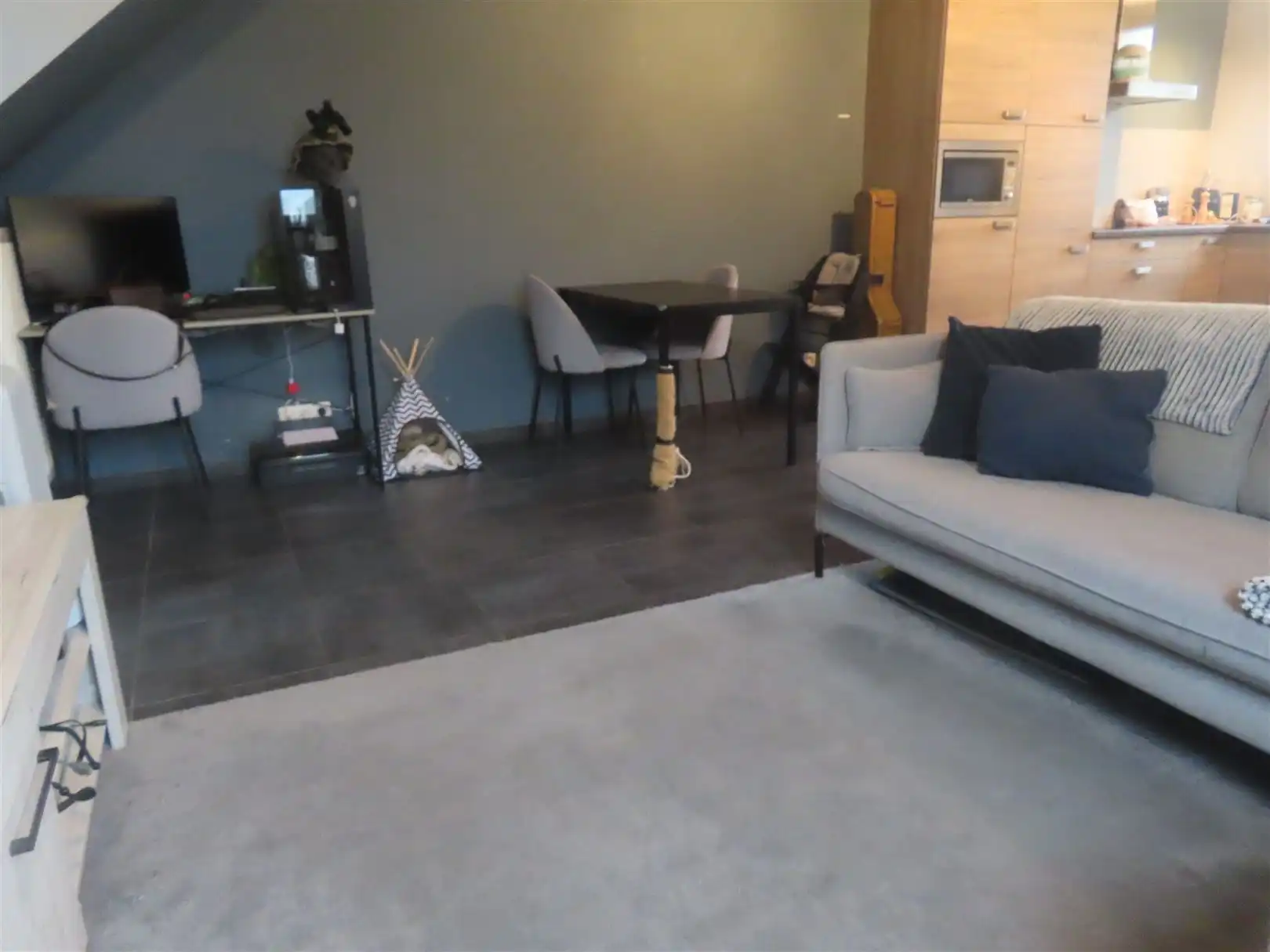 Duplex appartement met 2 slaapkamers, terras & carport foto 2