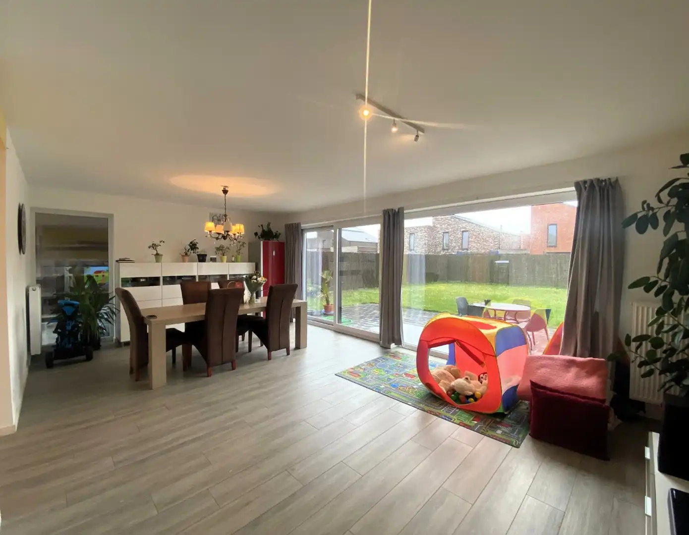 Halfopen woning te huur te Zedelgem foto 2