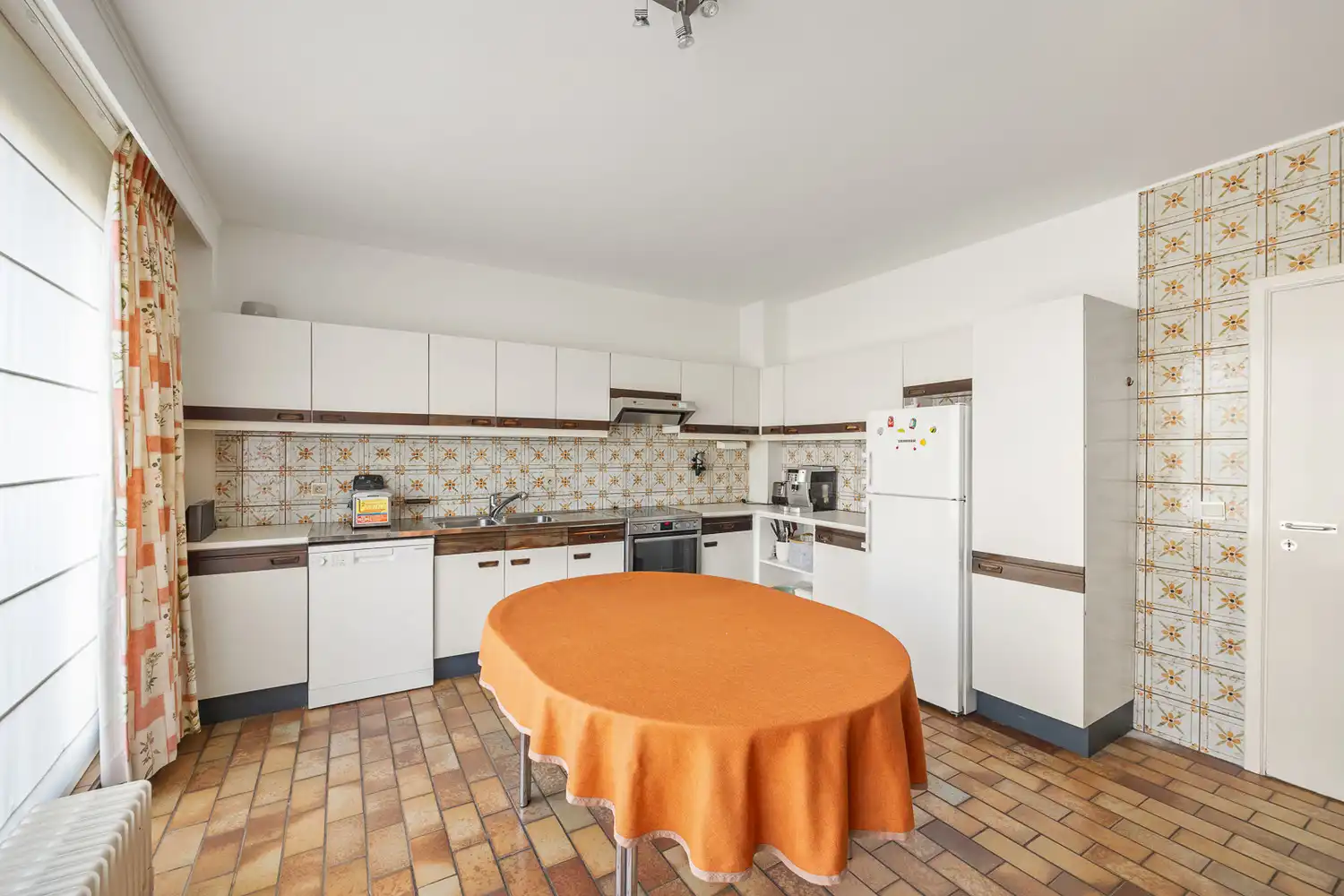 Riante seventies dokterswoning met terras en tuin op gegeerde locatie foto 12