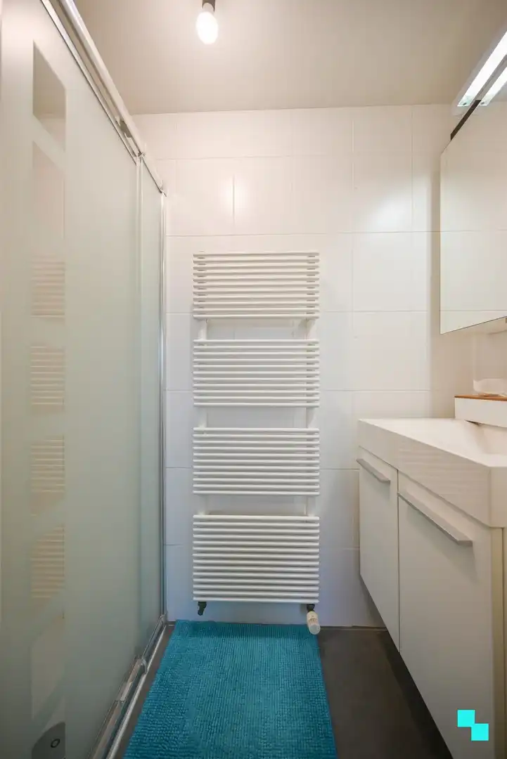 Lichtrijk tweeslaapkamer appartement te hartje Izegem foto 20