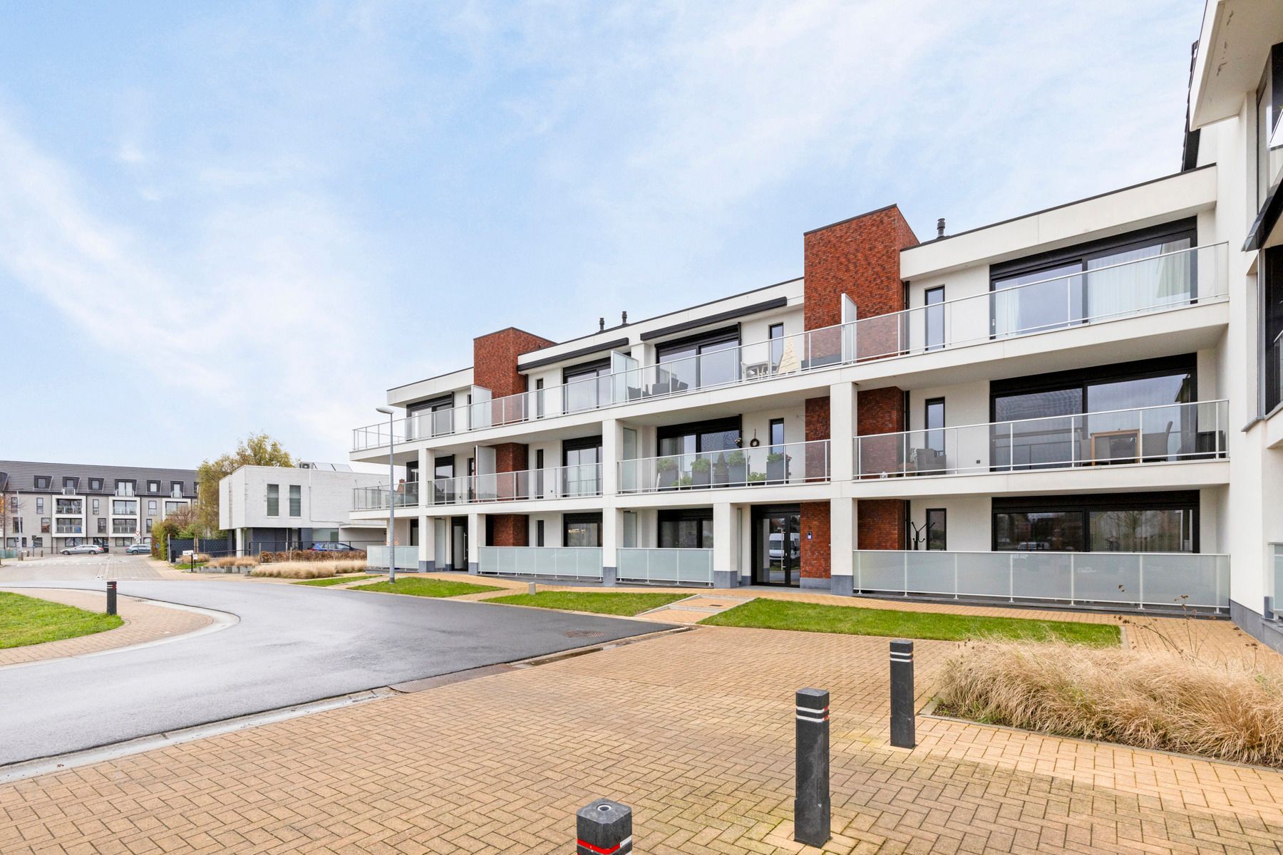 Recent appartement met ruime garagebox te BERLAAR foto {{pictureIndex}}