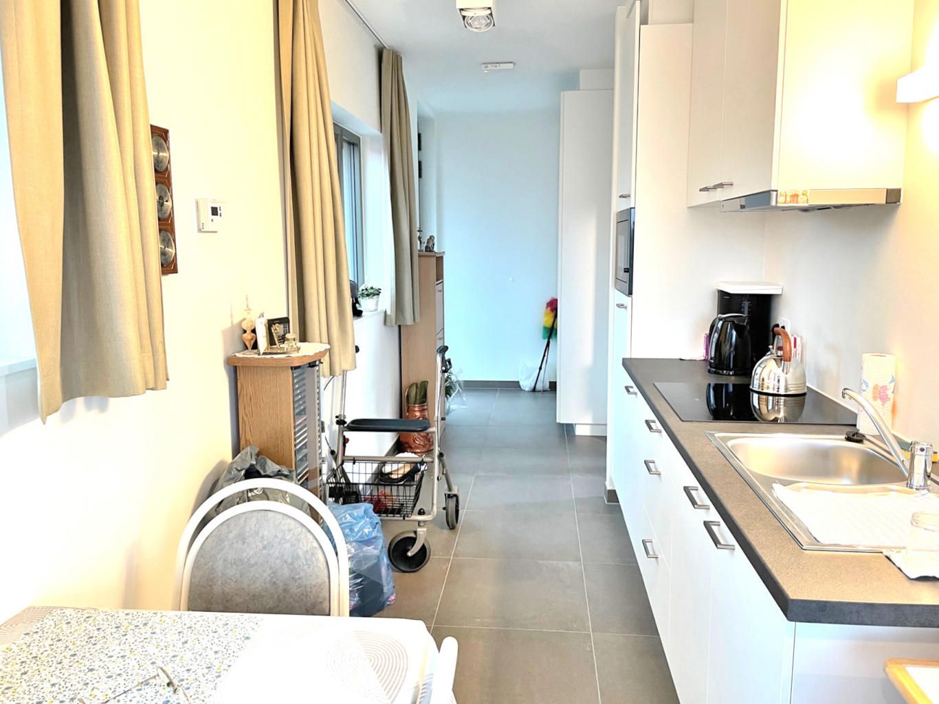 Een recente assistentiewoning/serviceflat met kelder ... foto 4