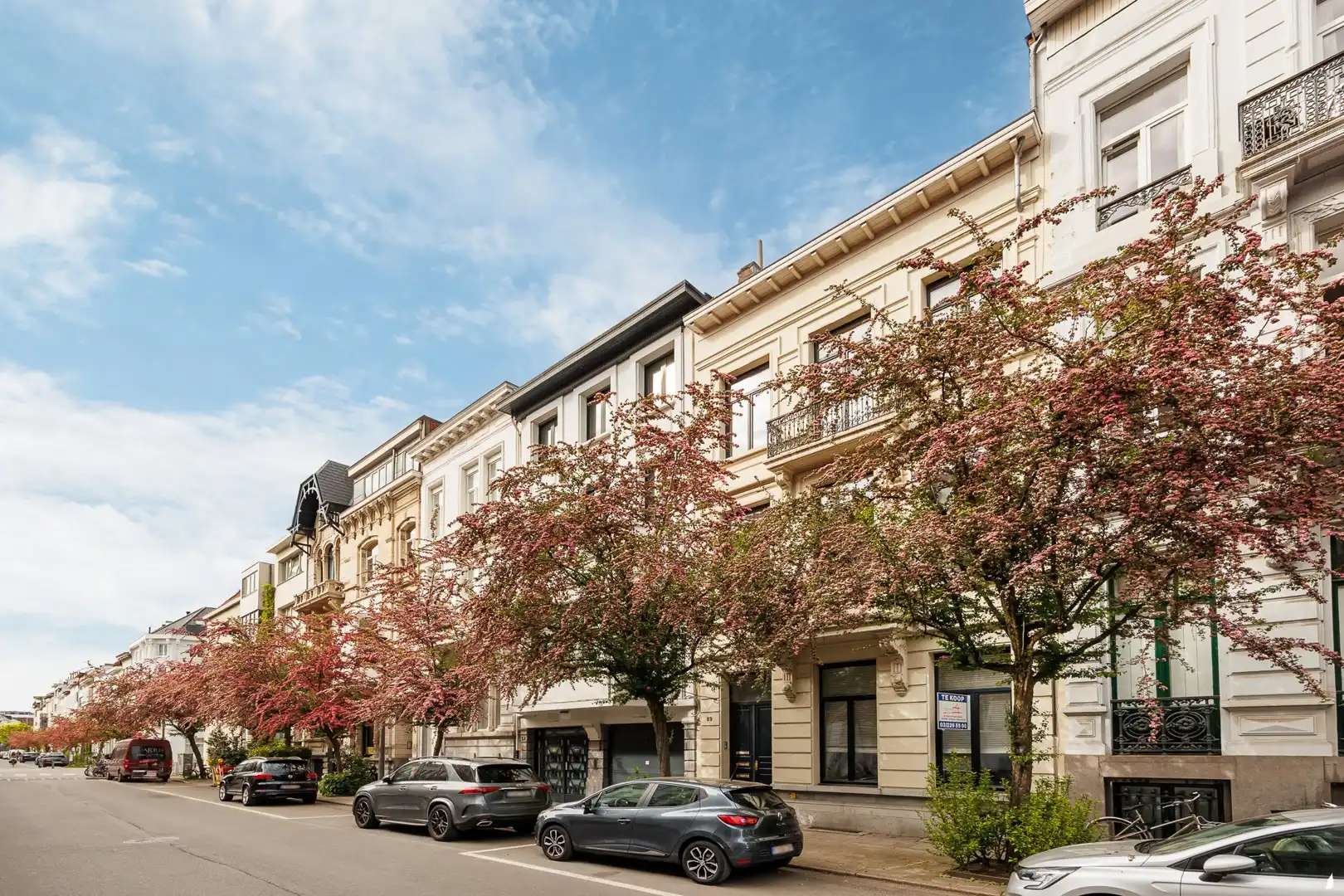 DUPLEXAPPARTEMENT MET TERRAS foto {{pictureIndex}}