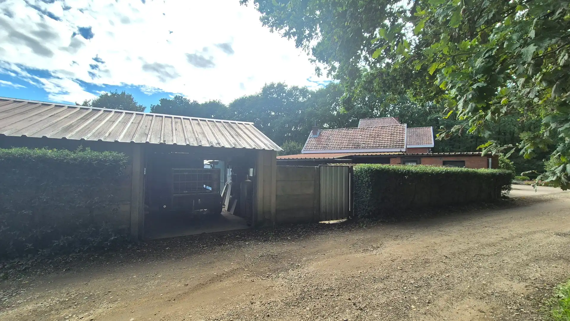 KARAKTERVOLLE WONING OP 41,73 ARE TE OPGLABBEEK foto 42