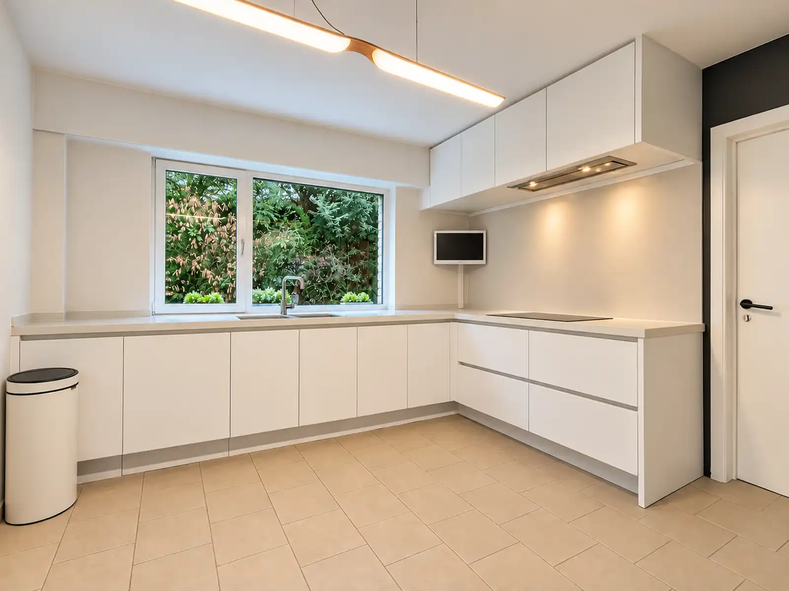 Charmante villa met renovatiepotentieel nabij Oosthoekplein foto 6