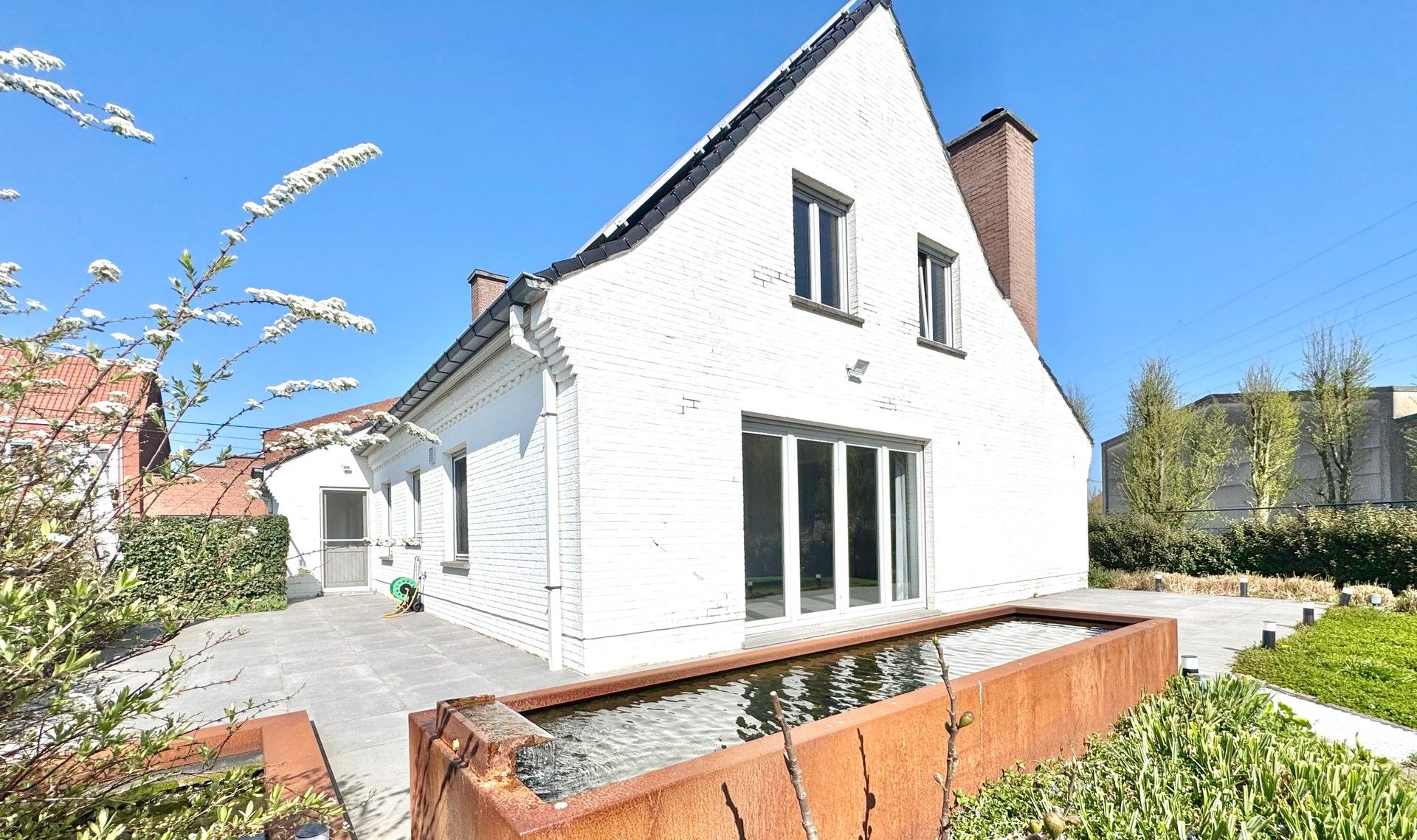 VRIJSTAANDE WONING IN LANDELIJKE STIJL foto 14