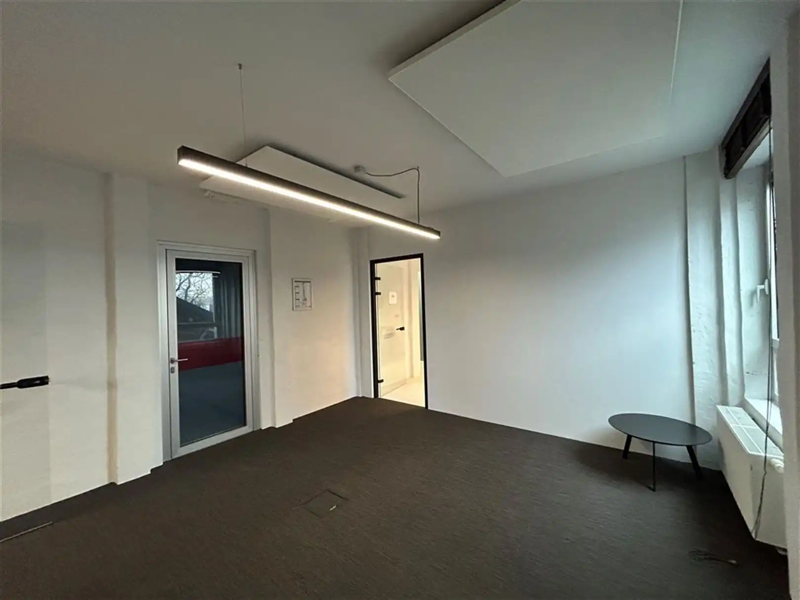 Kantoorgebouw foto 14