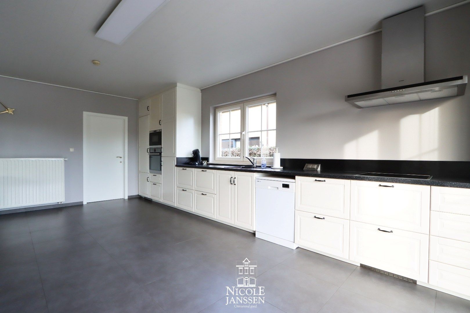 Ruime gezinswoning  foto 13