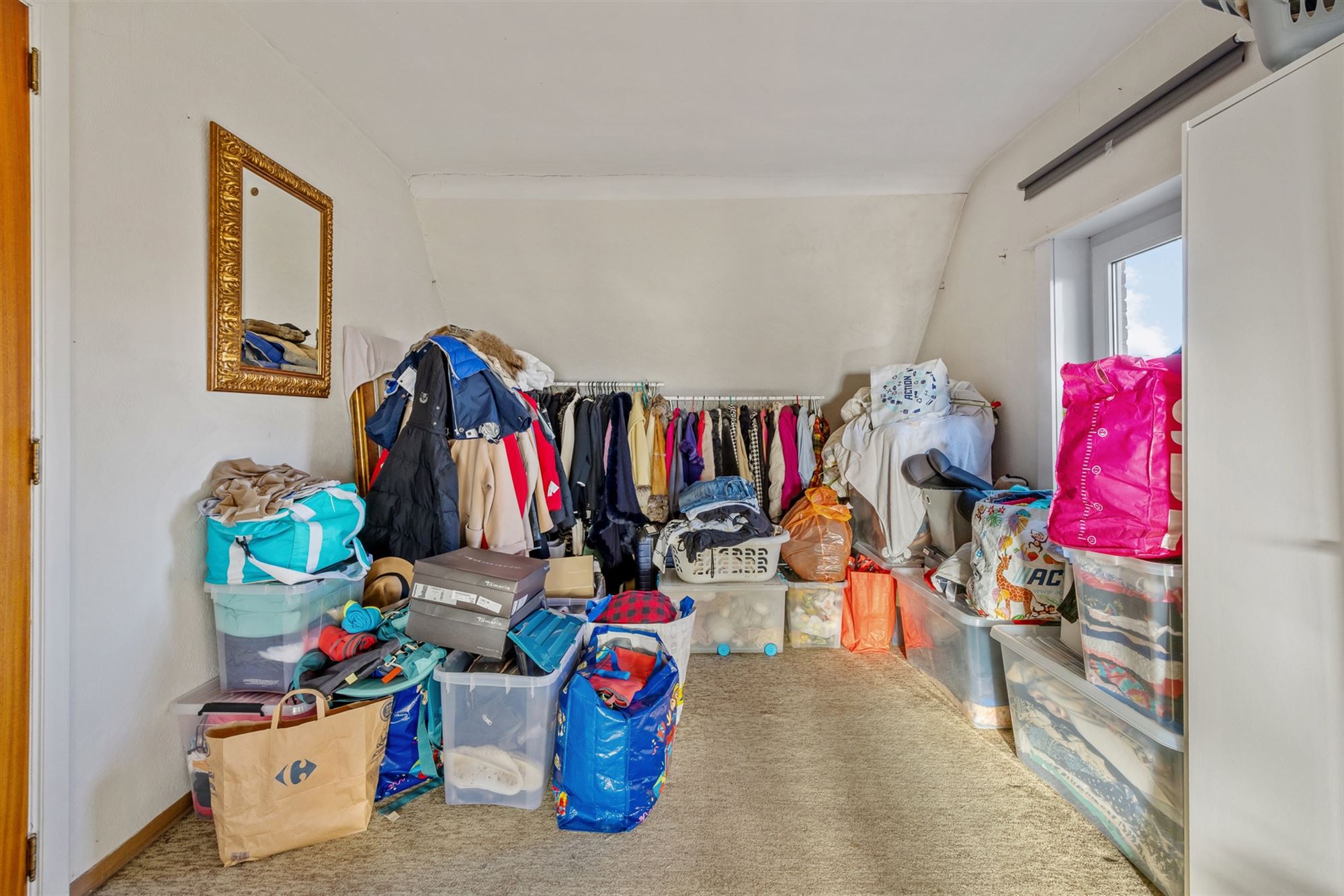 CHARMANTE,DEELS GERENOVEERDE WONING , GEEN RENOVATIEPLICHT !  foto 12