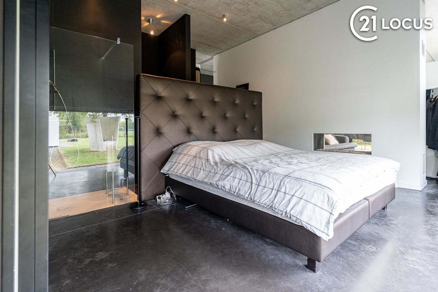 Handelsruimte met woonst & 6 parkings te koop in Kruibeke foto 23