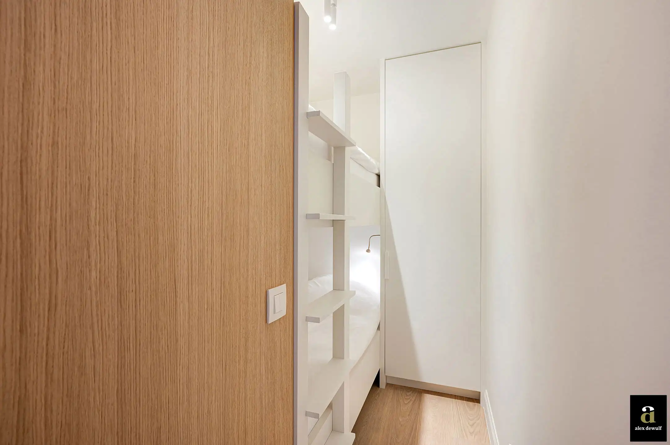 Instapklaar appartement nabij het Lichttorenplein. foto 16
