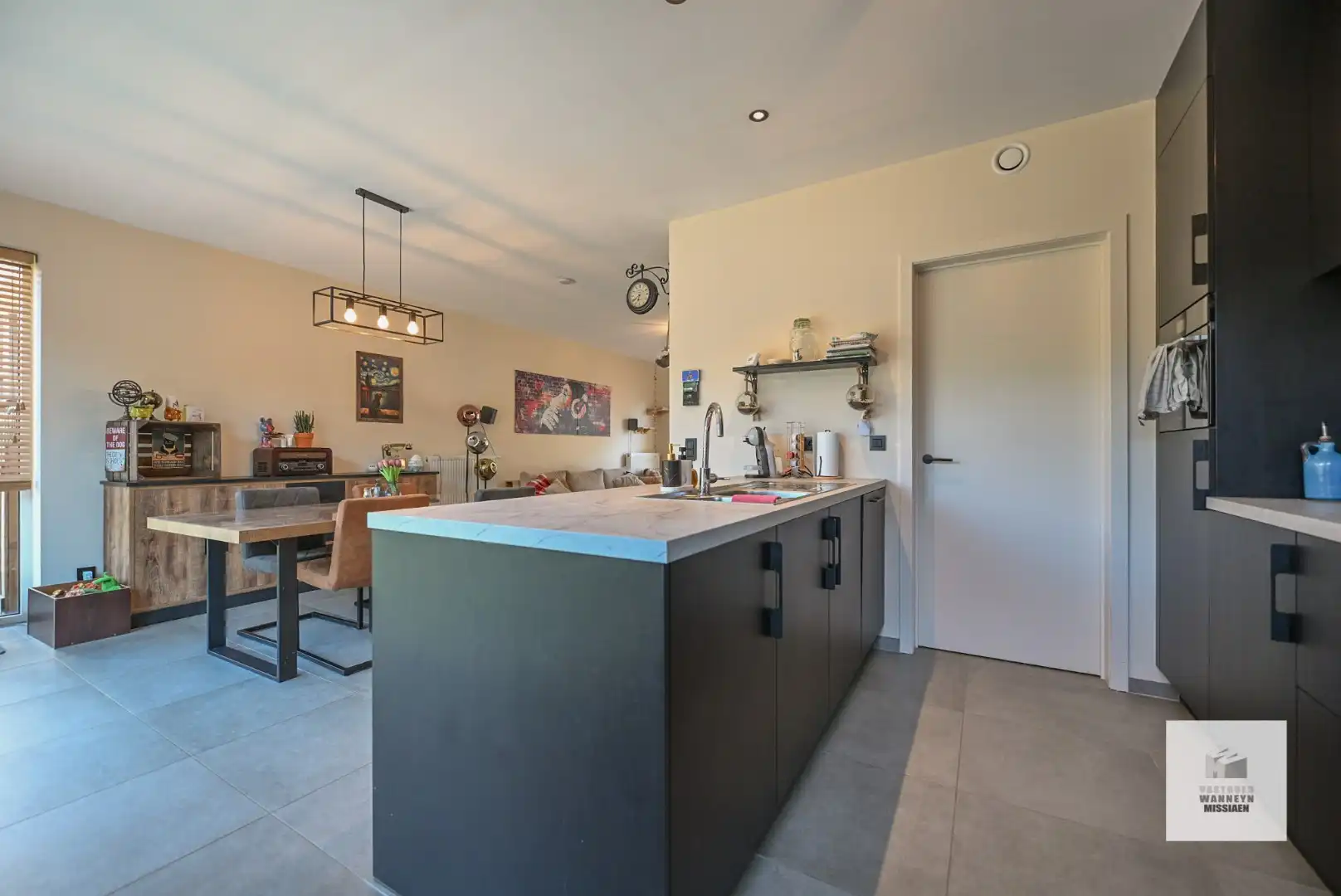 Recente energiezuinige woning met 3 slpk en carport in centrum Wingene foto 9