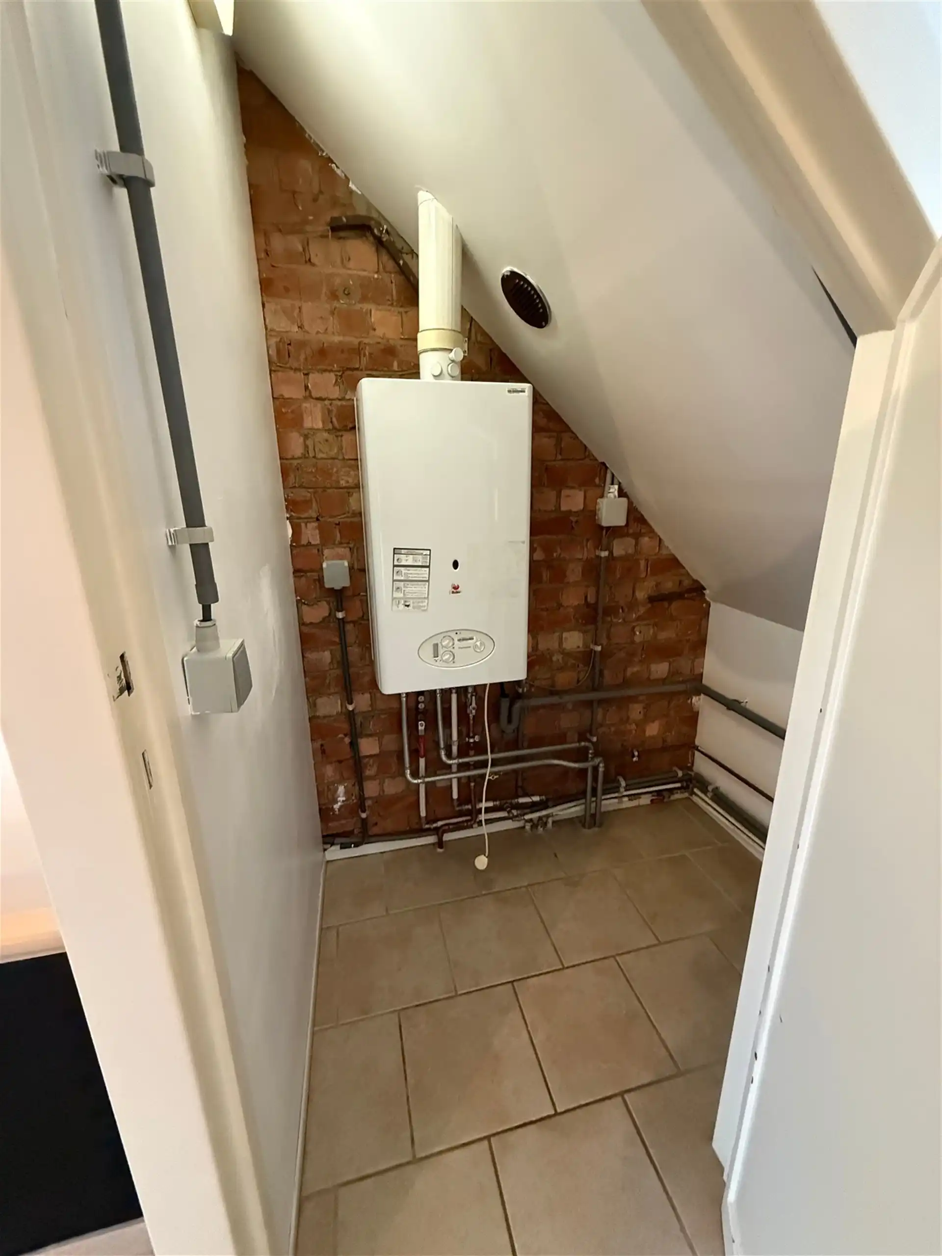 BEZOEKEN VOLZET: Duplex met 2 slaapkamers te huur in Wemmel. foto 14