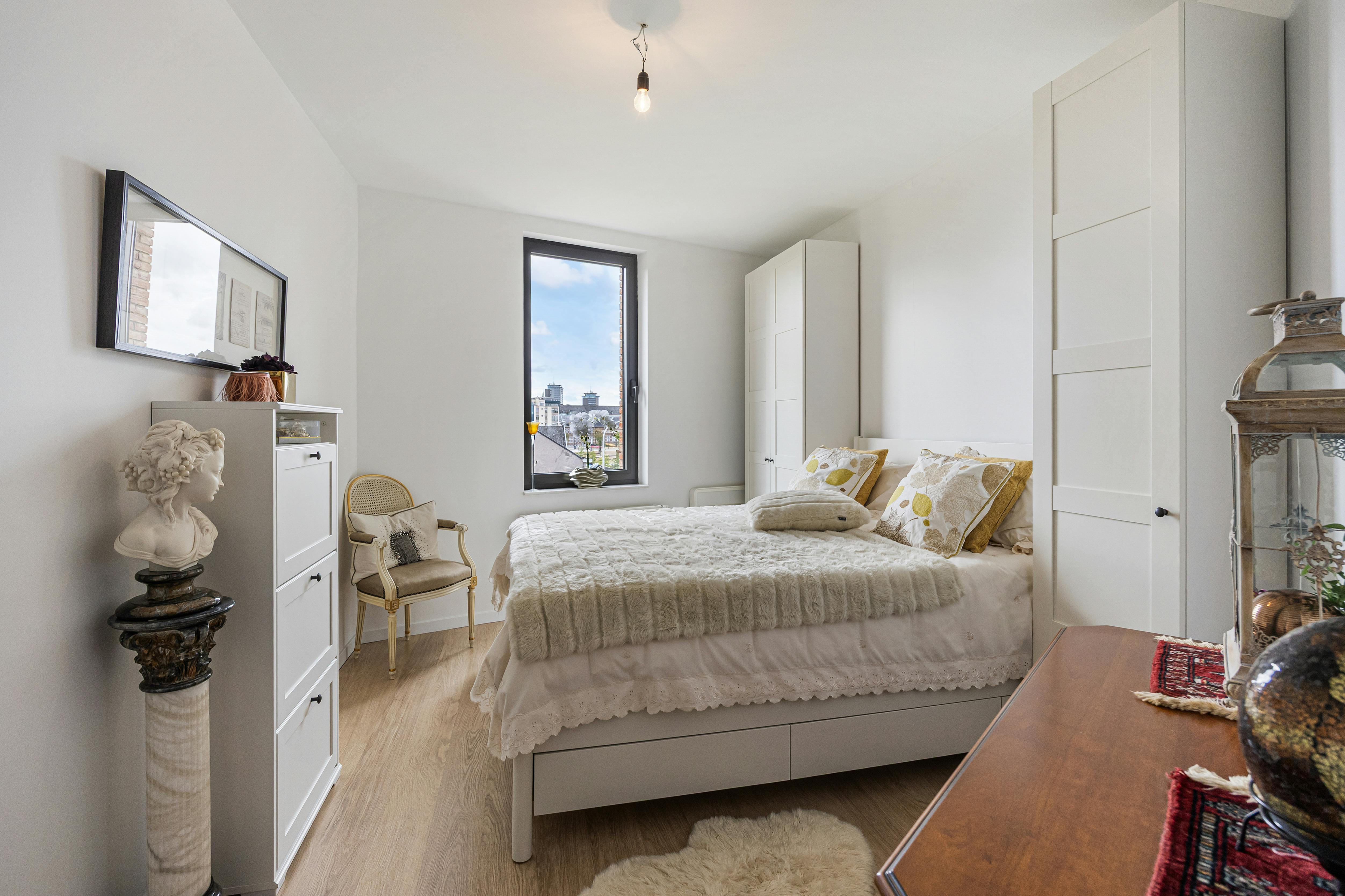 Exclusief hoekappartement aan het water met ruim zonneterras foto 10