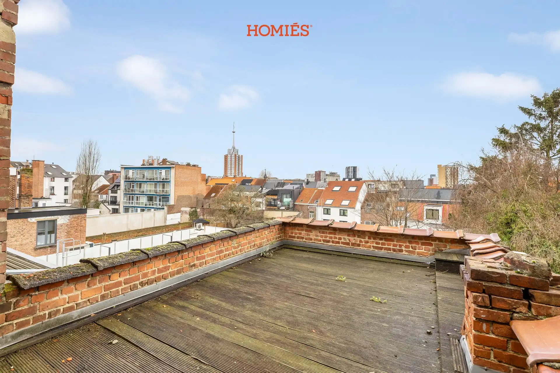 Gerenoveerd appartement met terras/balkon in historisch pand foto 9