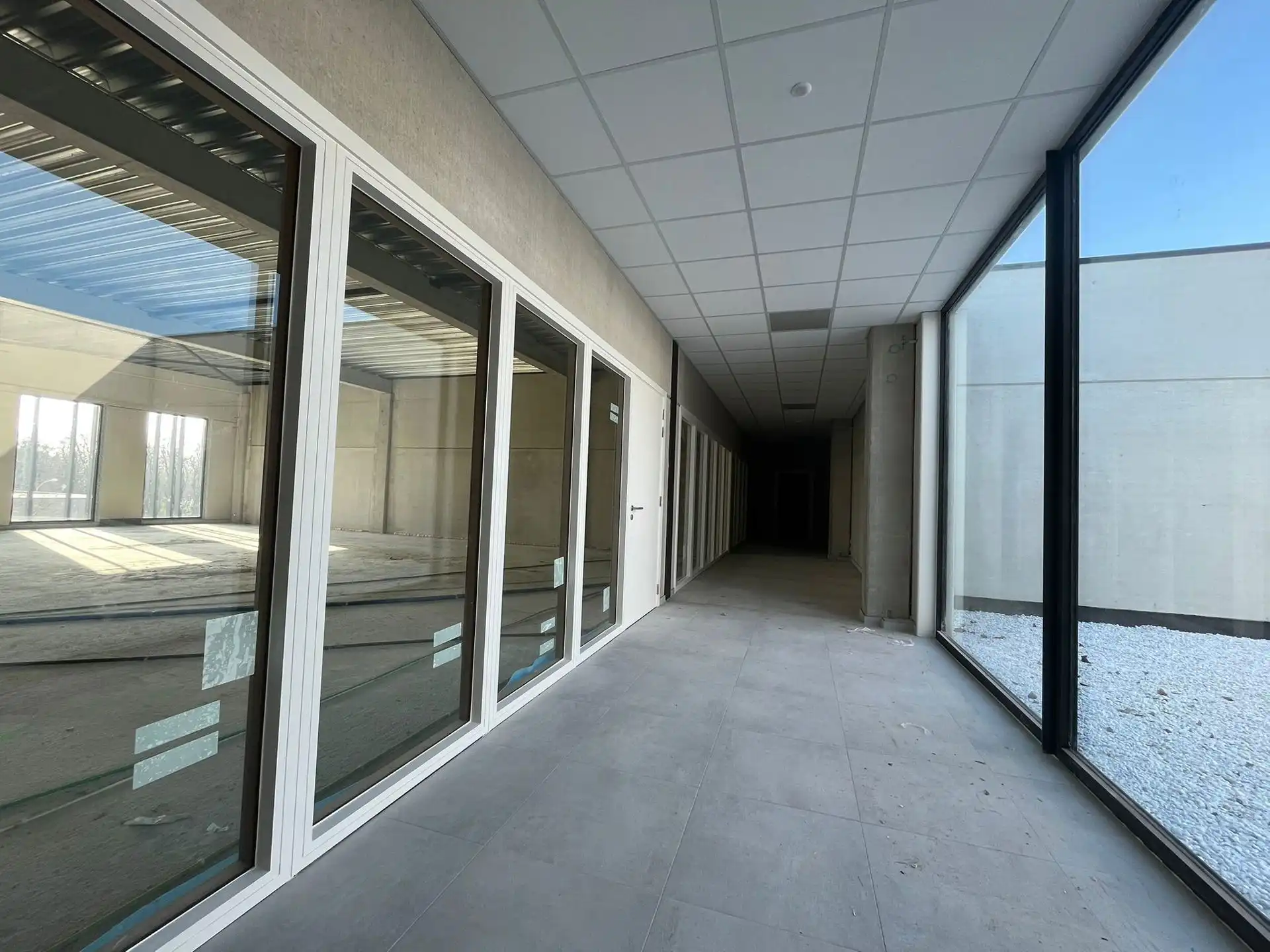 Nieuwbouw kantoorruimte in 'La Brique' foto 5