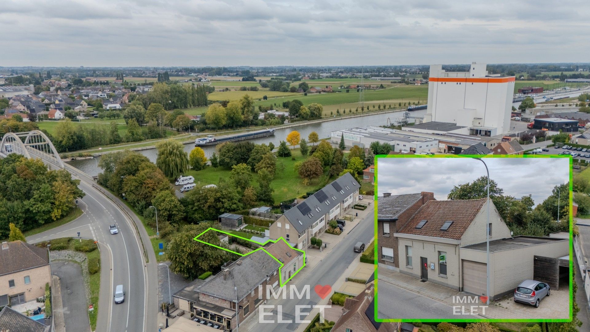 ENERGIEZUINIGE WONING MET 2 GROTE GARAGES - 553 M² foto {{pictureIndex}}