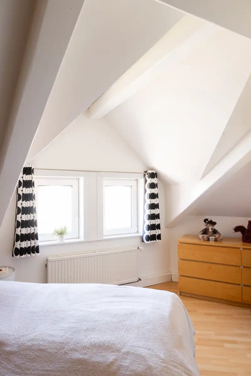 Veelzijdige woning met handelsruimte en garage foto 23