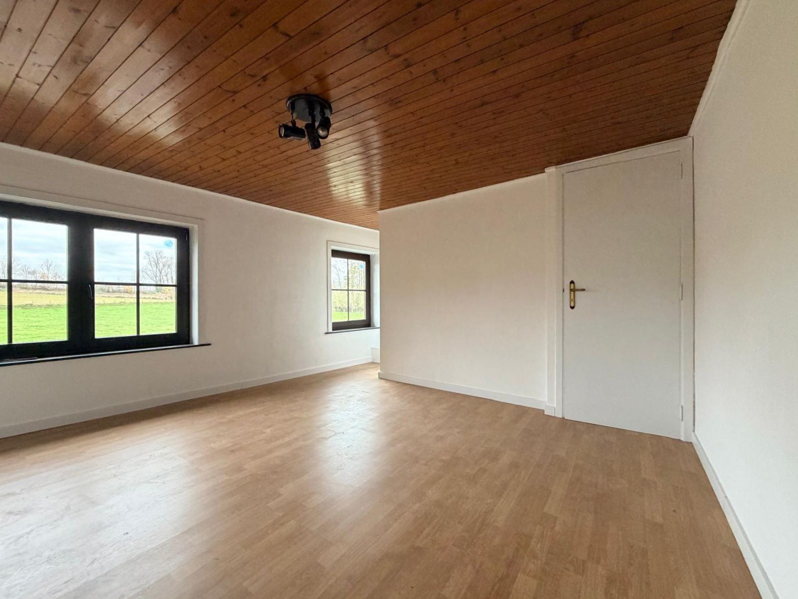 Woning te huur met 3 slaapkamers foto 18