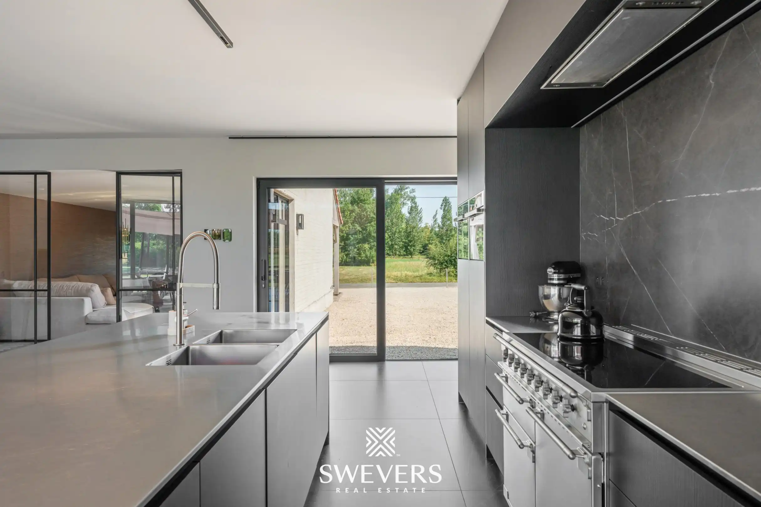 Karaktervolle villa met luxueuze afwerking en zicht op groen te Sint-Truiden foto 10
