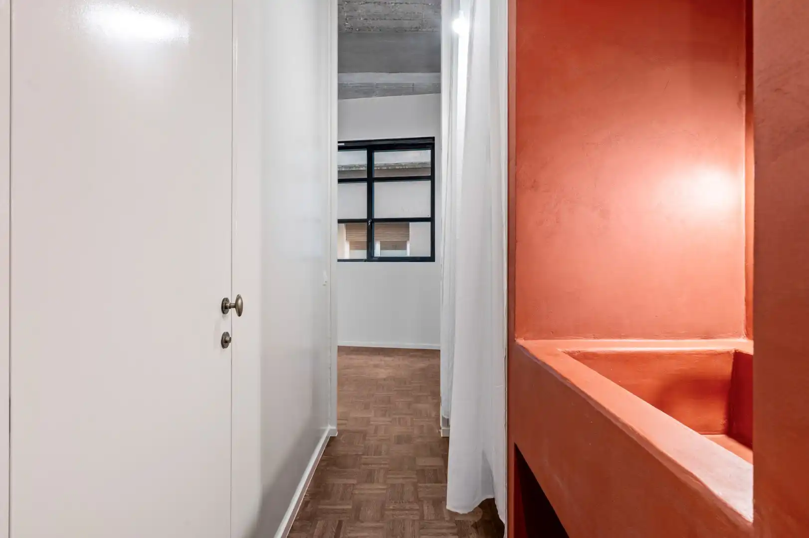 Stijlvol gelijkvloers appartement op absolute toplocatie! foto 13