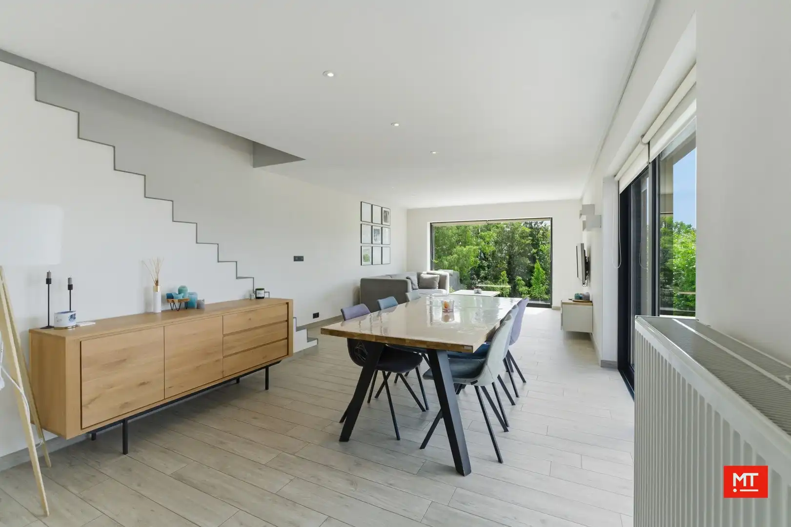 Instapklare alleenstaande woning op een rustige locatie in de dorpskern van Beselare foto 6