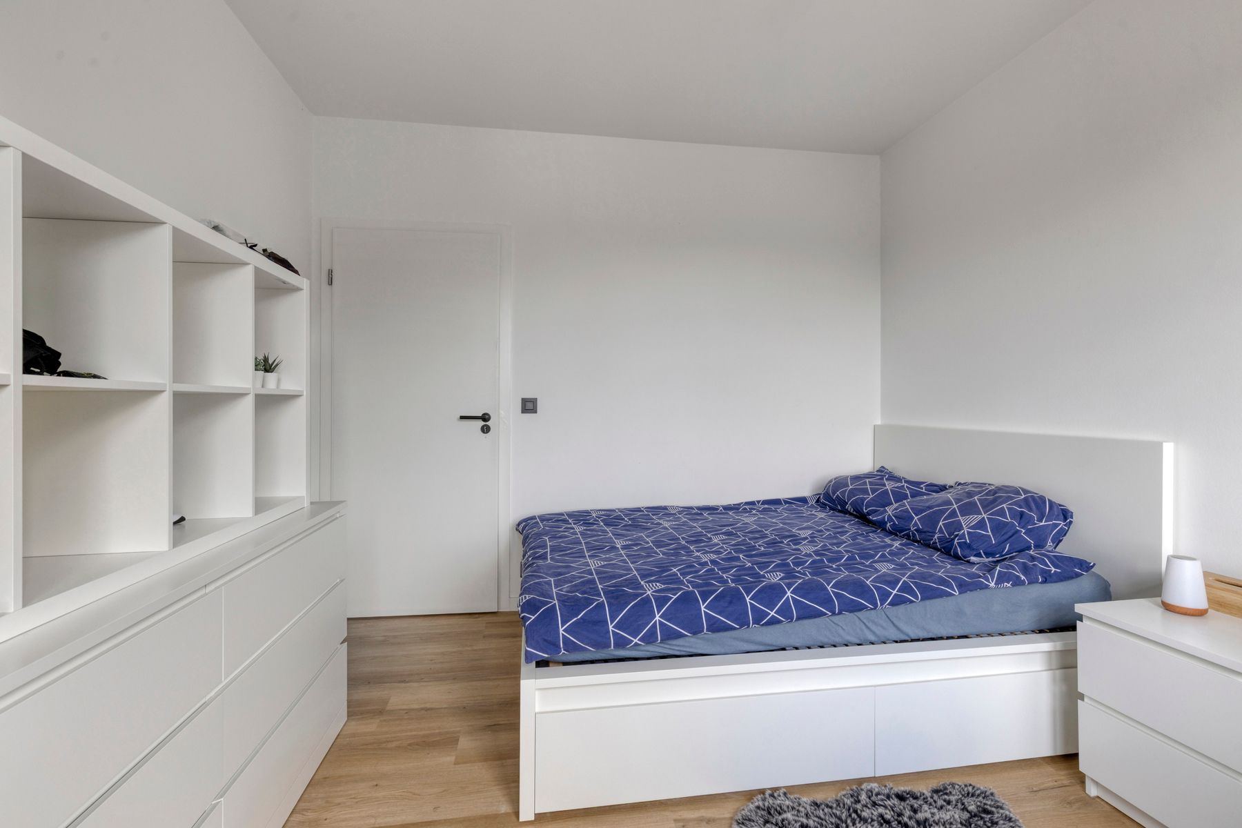 Centraal gelegen gerenoveerd appartement | Station Brugge foto 21