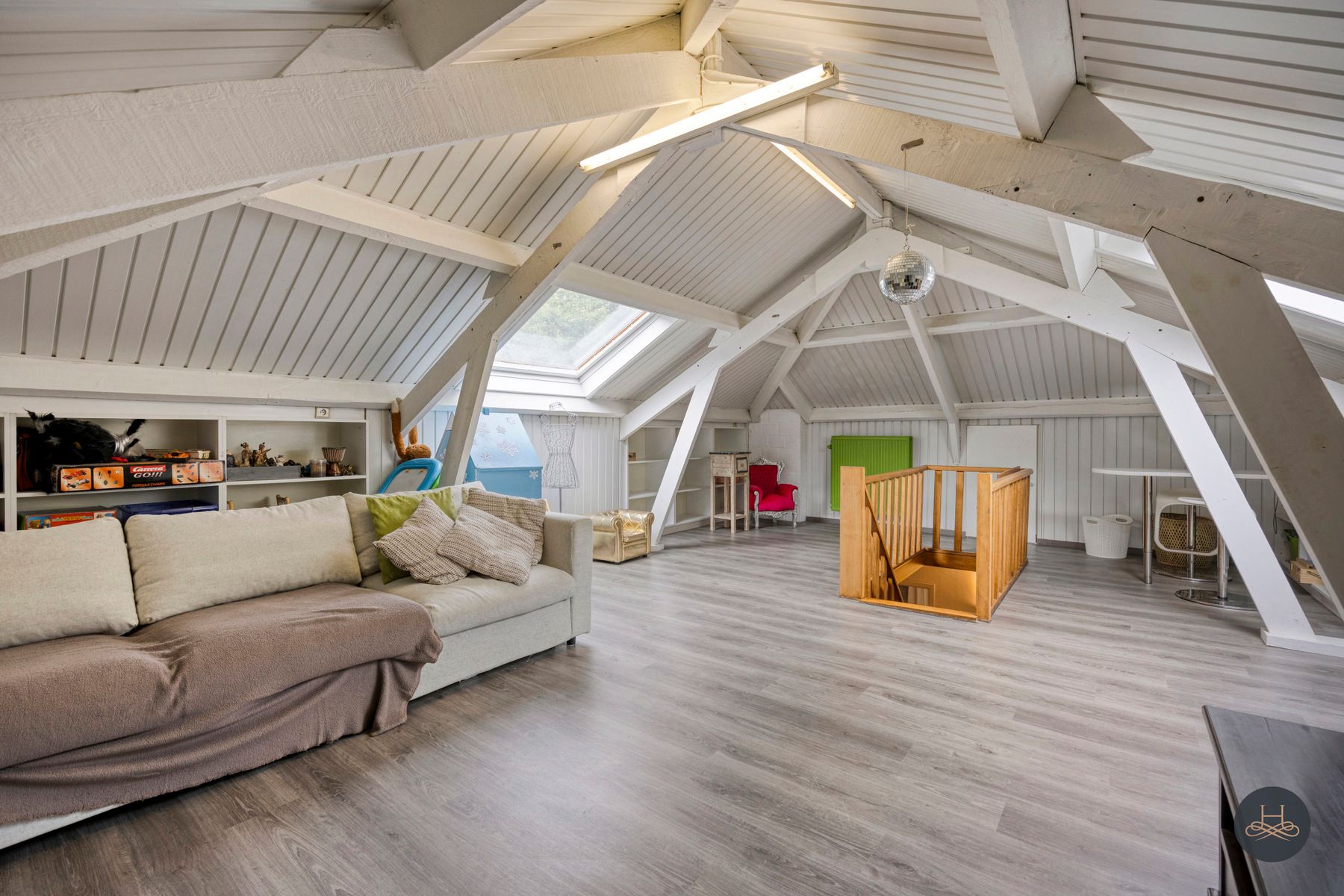 Prachtige, rustig gelegen villa met praktijk en royale tuin foto 36