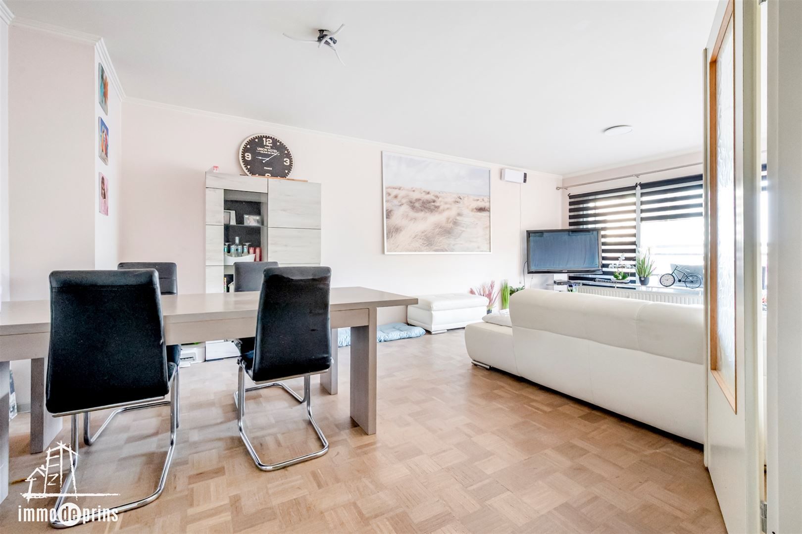 Goed onderhouden verhuurd appartement  met 2 slaapkamers foto 16