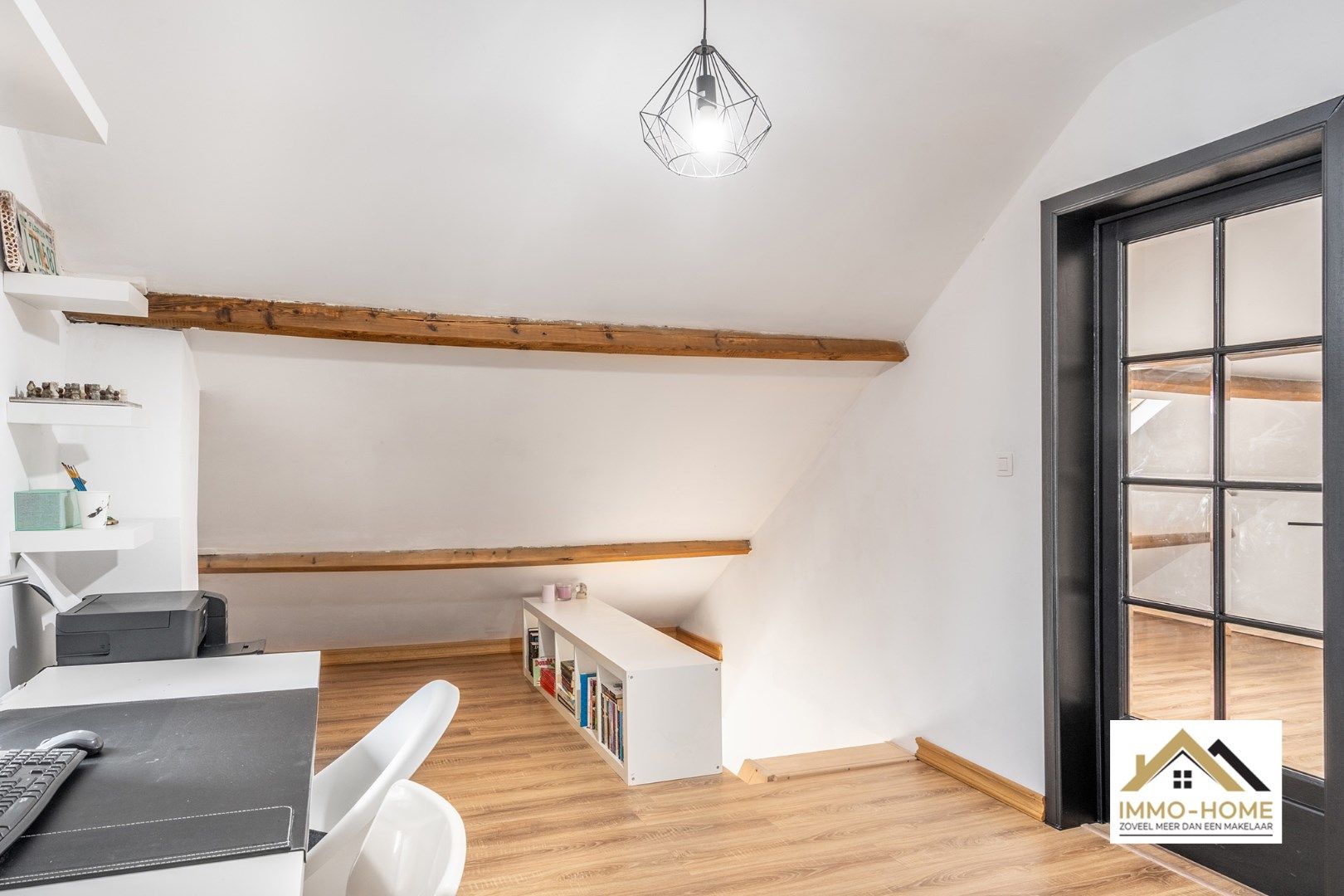 Vrijstaande volledig gerenoveerde woning met riante tuin te Oostakker foto 19