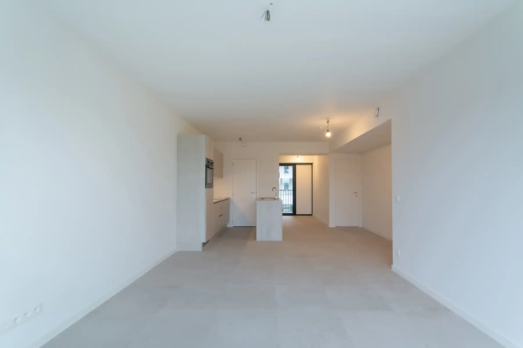 Prachtig Modern nieuwbouwappartement met 2slpk. en terras foto {{pictureIndex}}