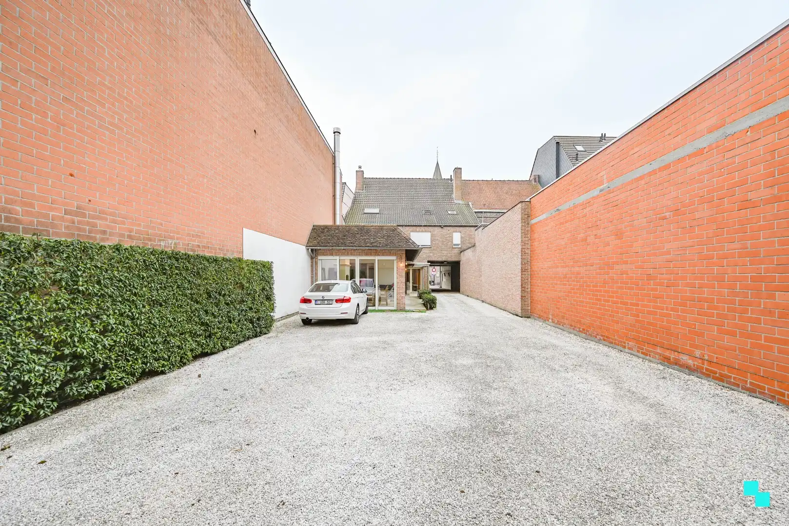 Uiterst centraal gelegen handelszaak met bijhorende opbergruimte foto 22