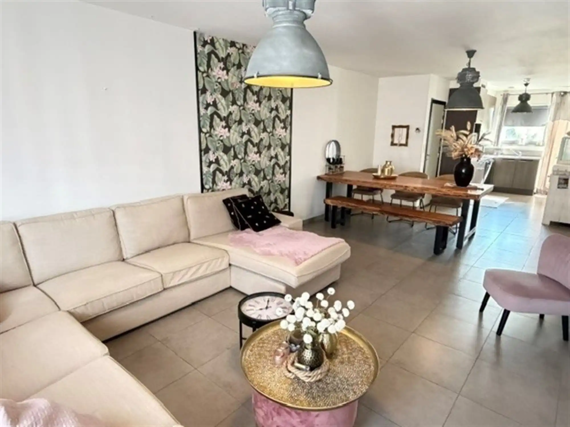 Instapklaar appartement met groot zonneterras foto 5