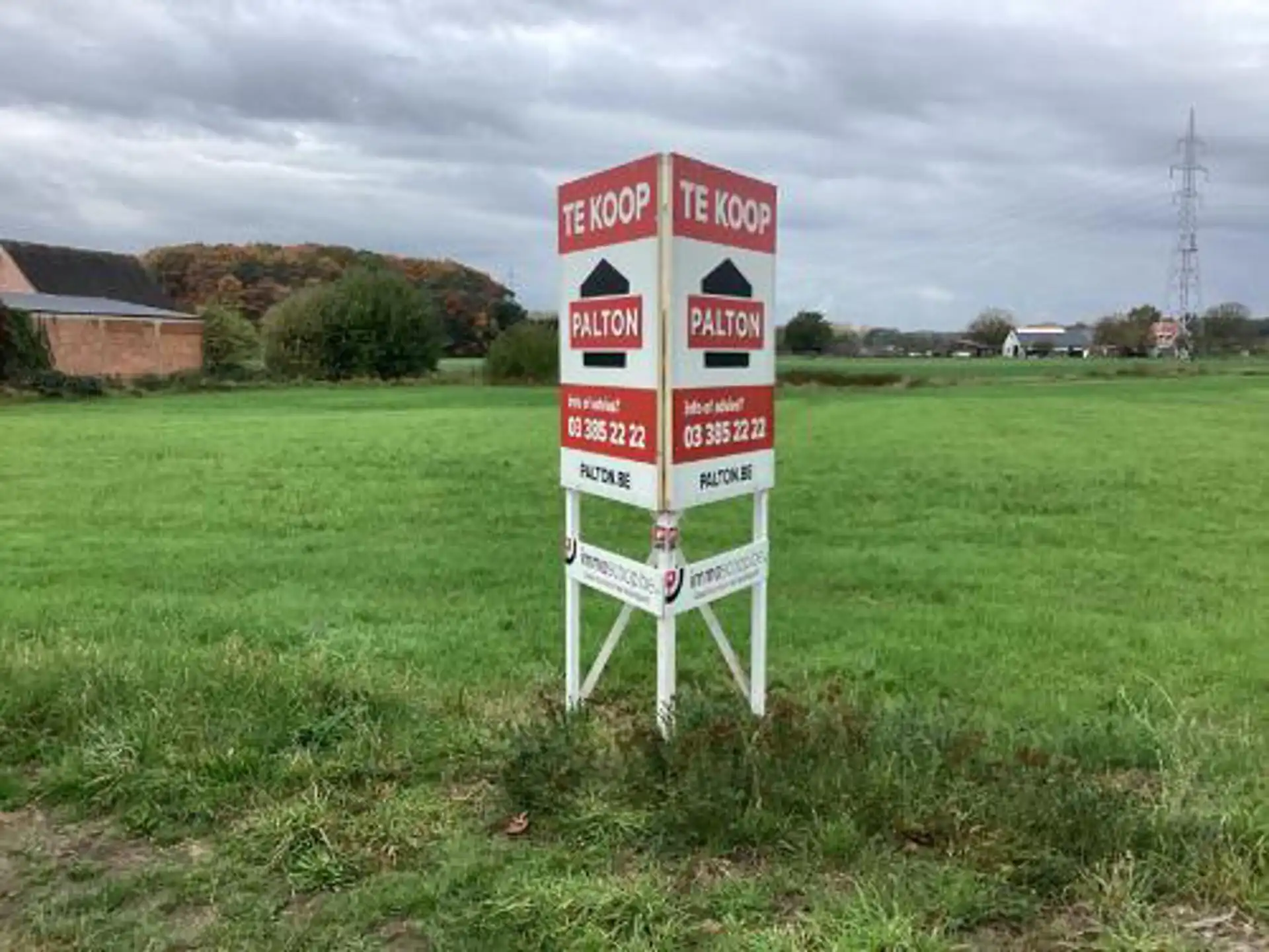 Mooie bouwgrond net buiten de dorpskern van Zandhoven centrum  foto 3