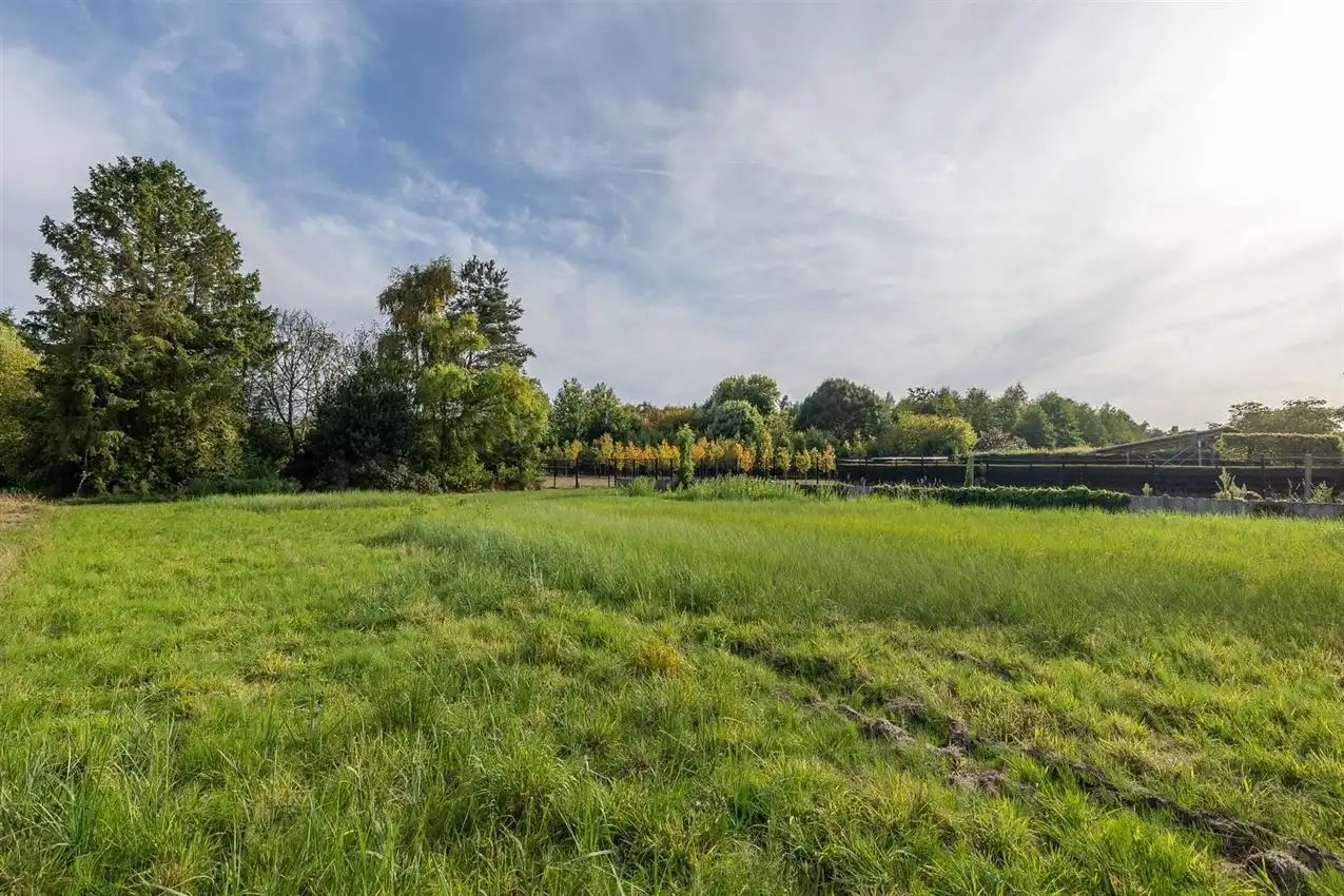 Zeldzaam breed perceel met zuidtuin aan agrarisch gebied foto 27