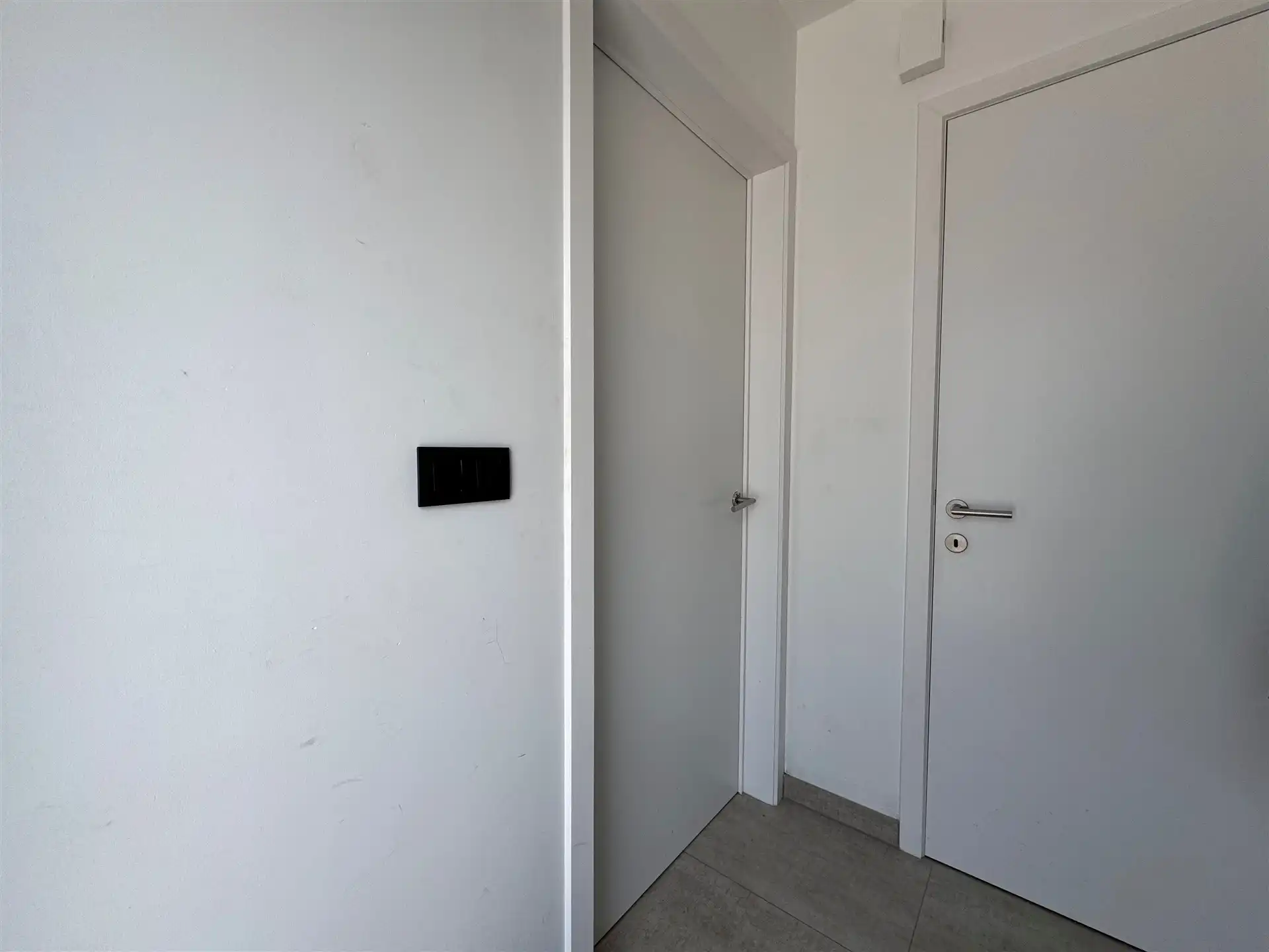 Moderne energiezuinige 3 slaapkamer woning met tuin en staanplaats. foto 14