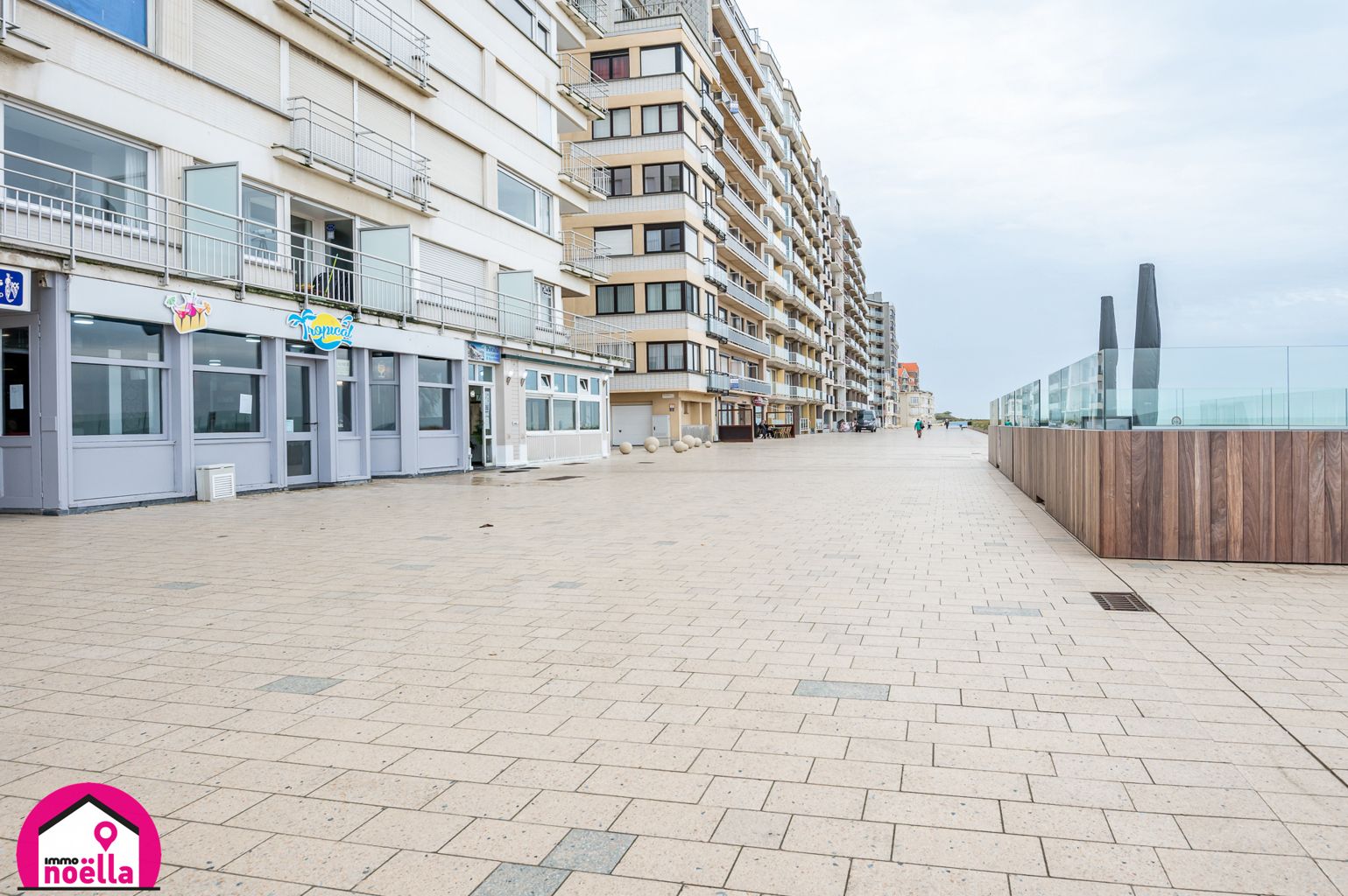 HORECA ZAAK TE KOOP OP DE ZEEDIJK VAN WESTENDE foto 1