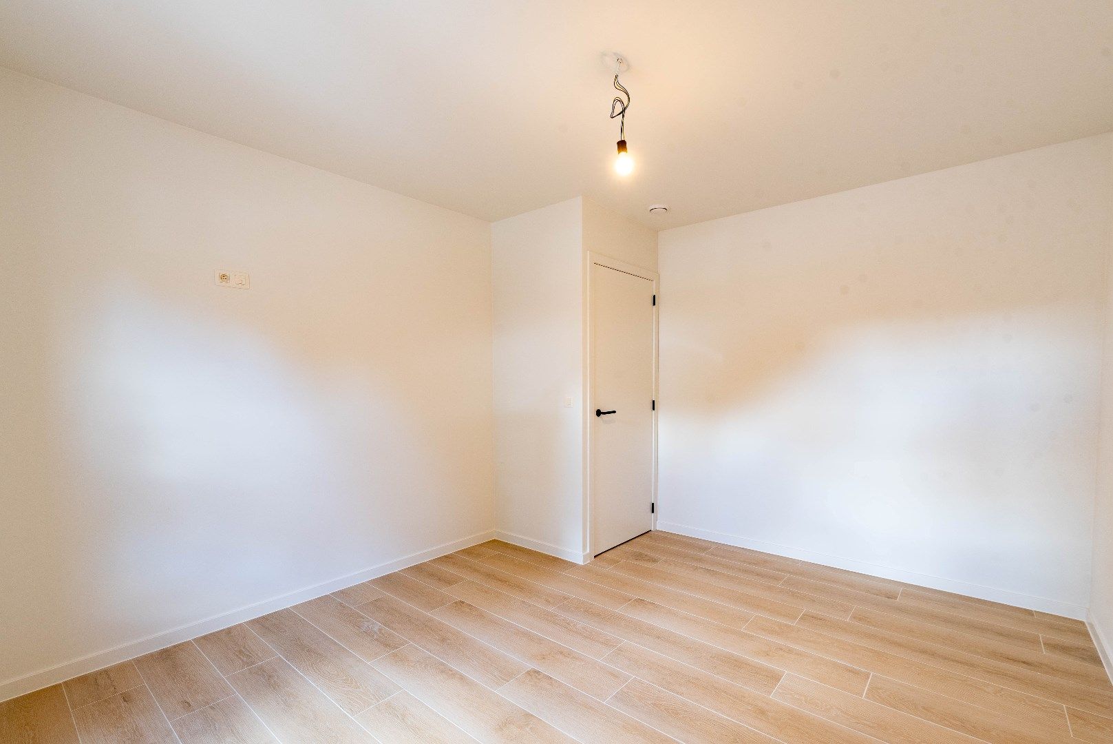 Modern gelijkvloers appartement met tuin in Halle-Zoersel foto 11