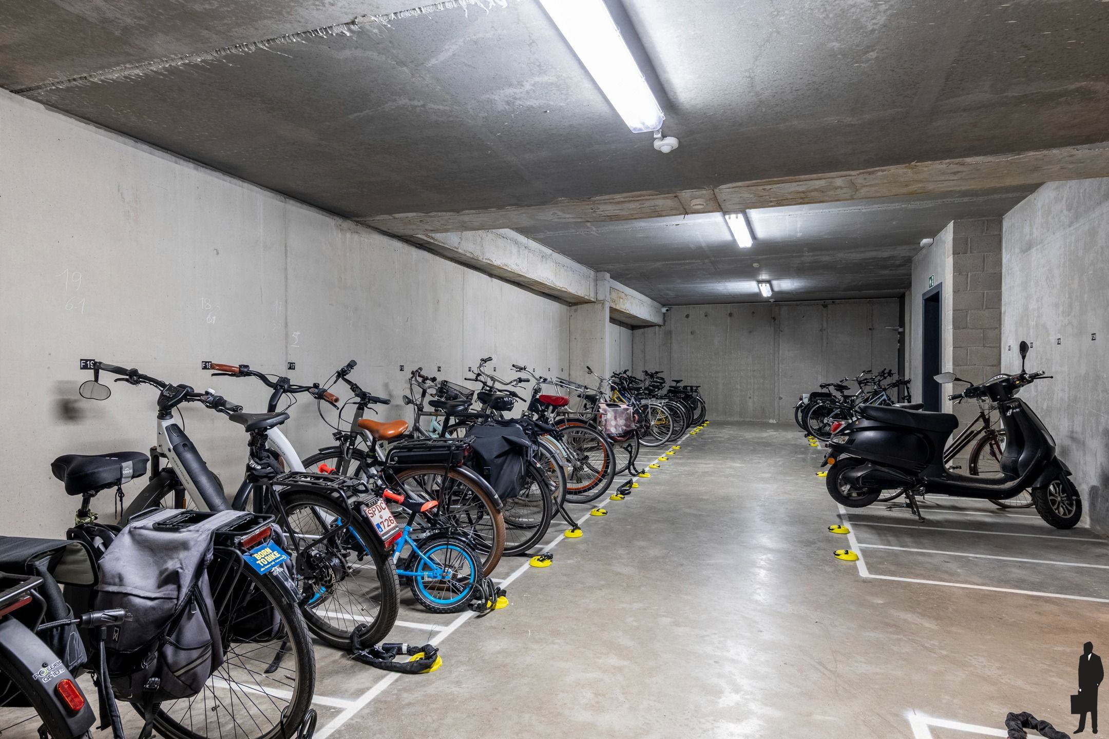 Uitstekend appartement met 2 slpk, terras en garage in Geel  foto 16