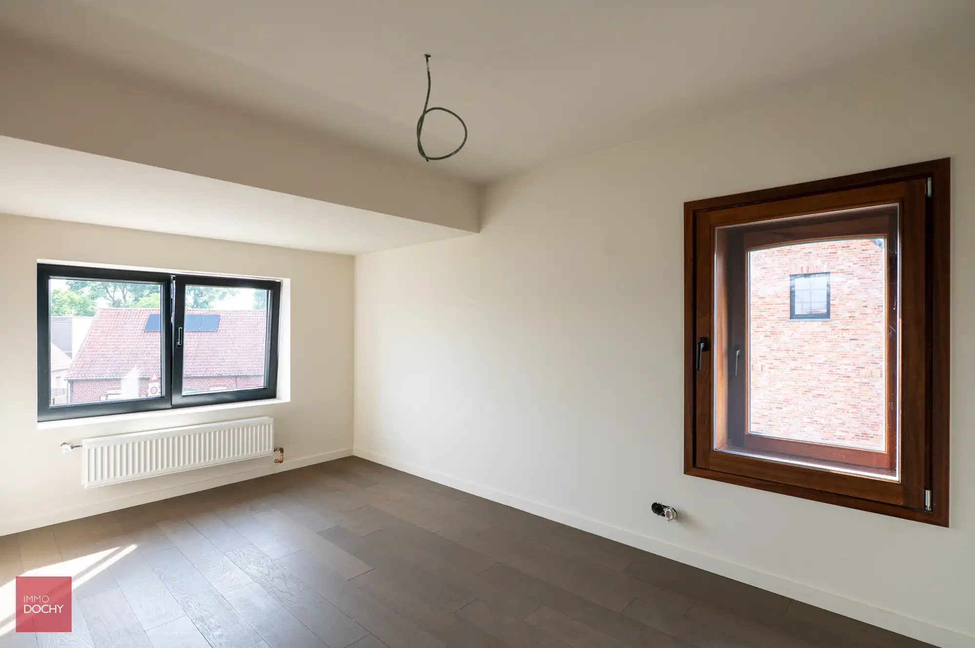 Volledig gerenovereerd herenhuis met garage foto 10