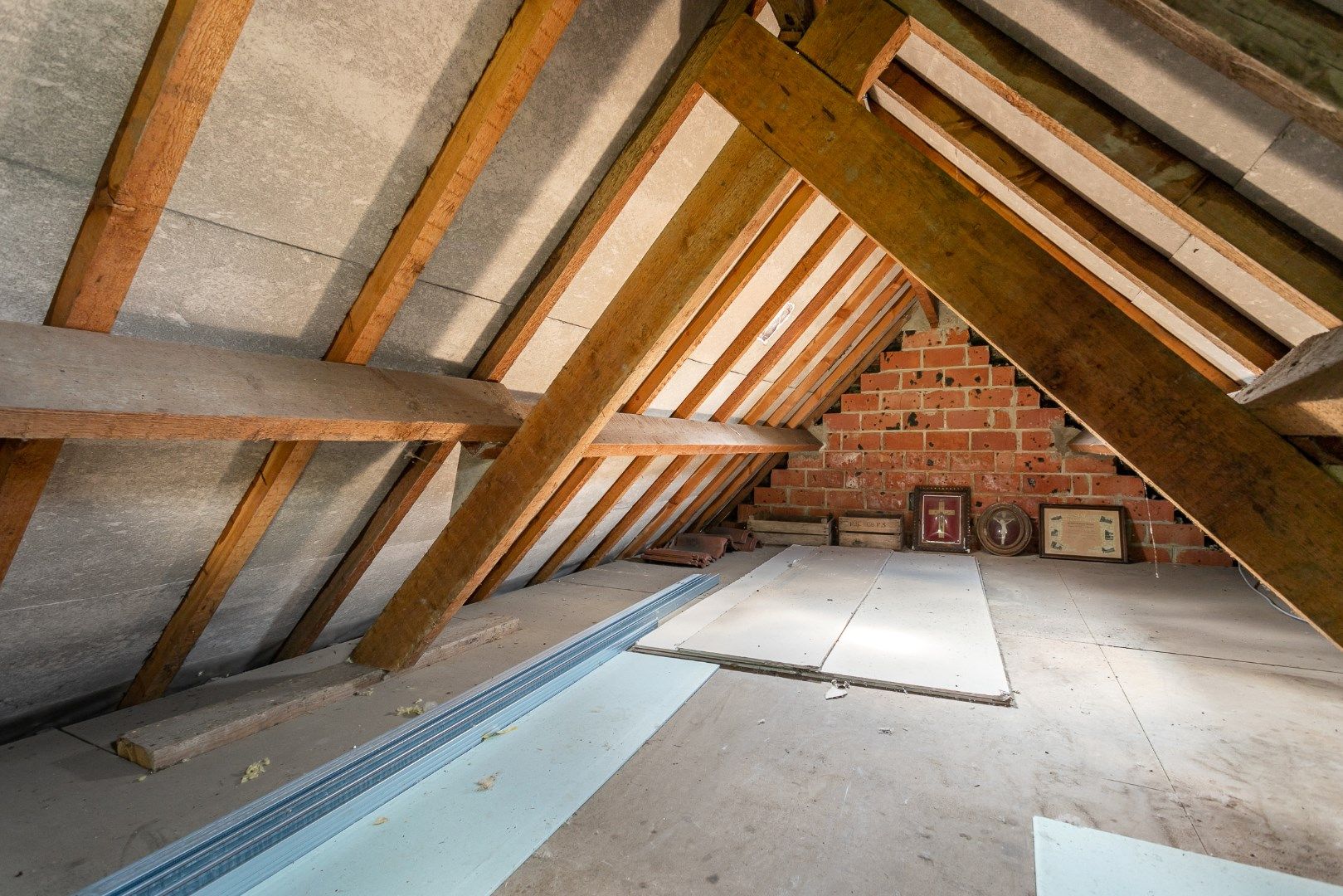 Ruime 4-gevelwoning met 3 slaapkamers, garage en uitbreidingsmogelijkheden (mog. extra slaapkamers,/hobby- of werkruimte) op 9a 39ca foto 23