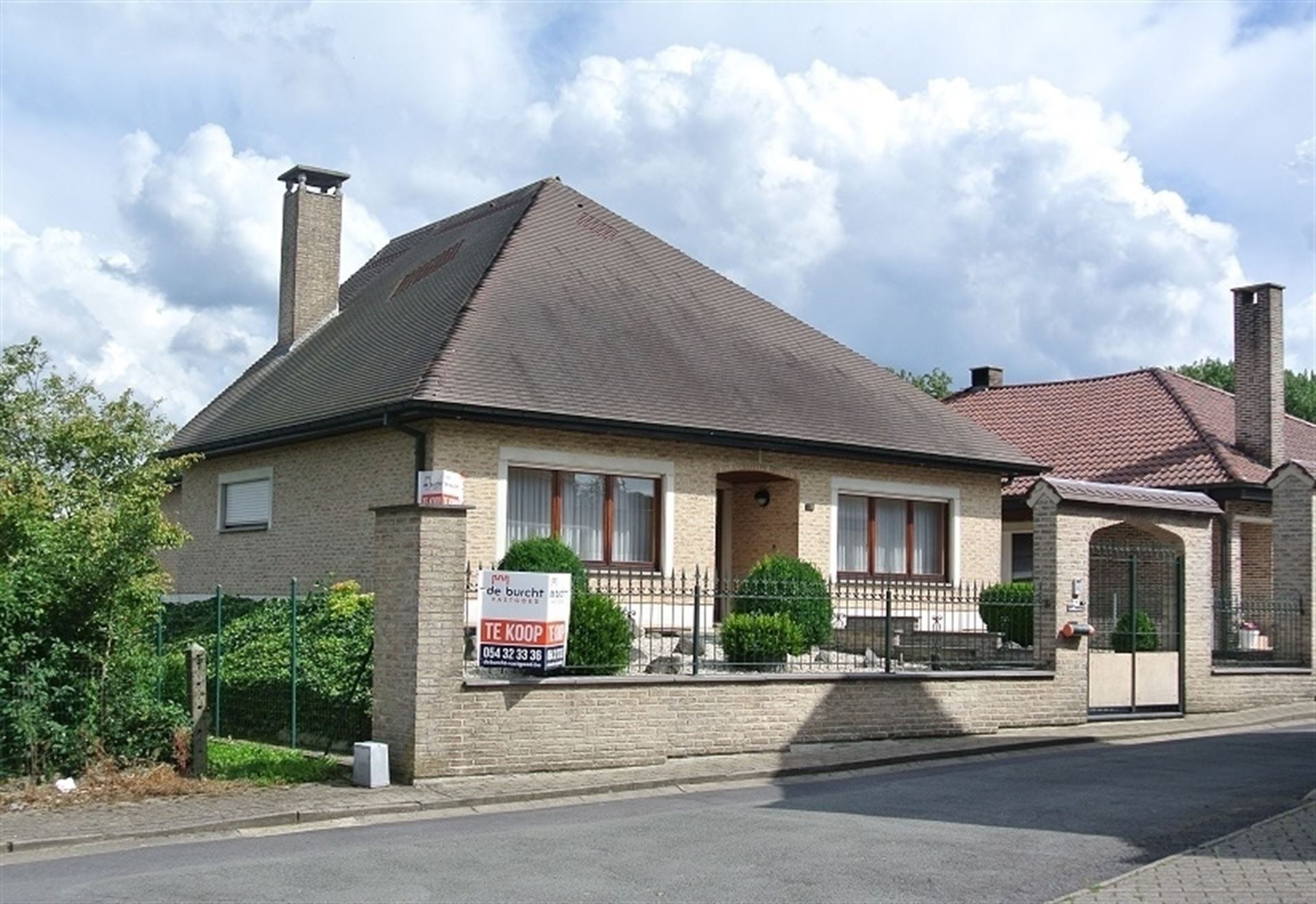 Huis foto {{pictureIndex}}