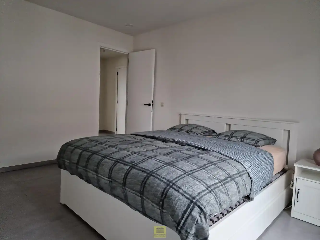 Ruim lichtrijk appartement met groot terras, garage én staanplaats! foto 15