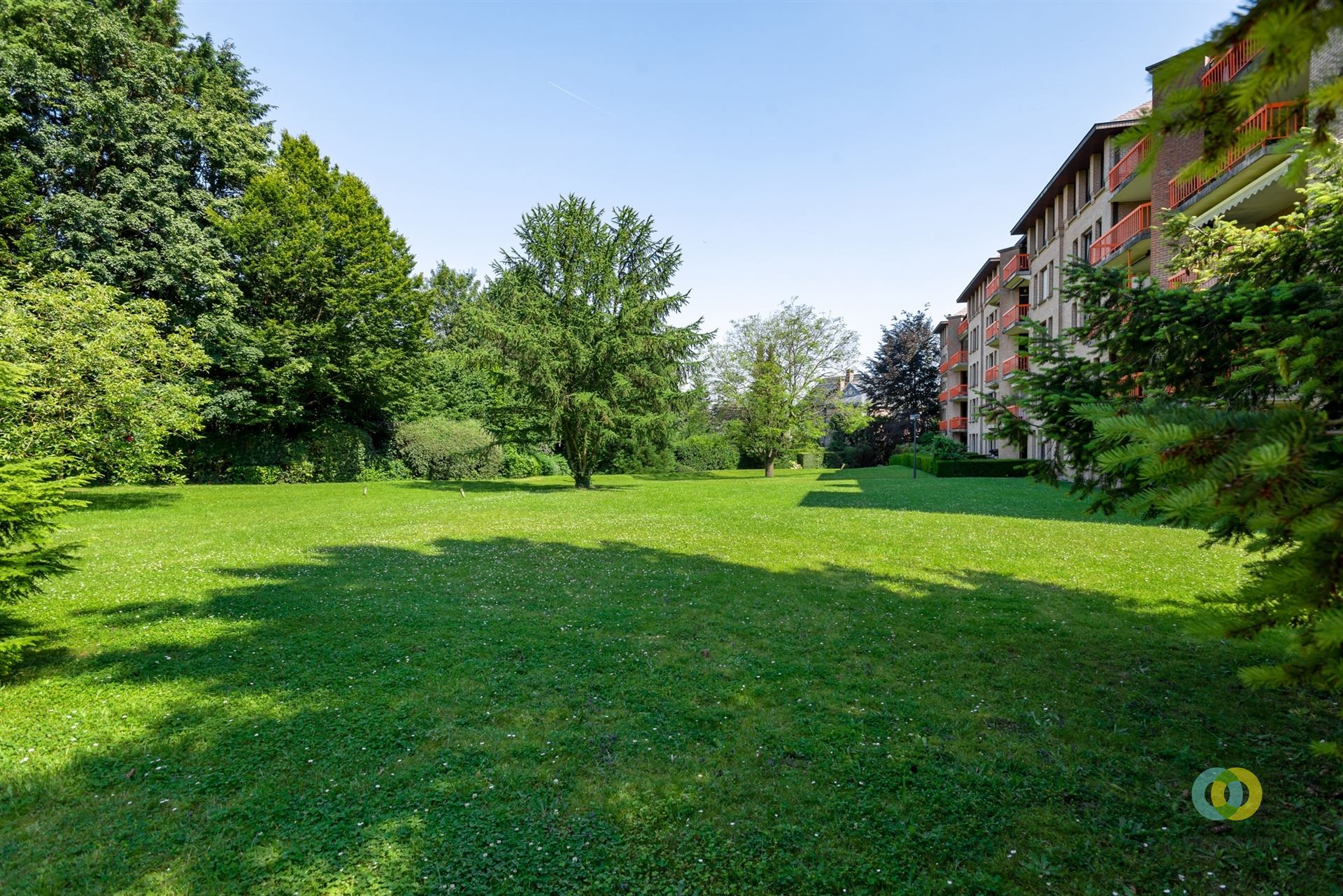 ** IN OPTIE ** Serviceflat op toplocatie nabij Dumonplein foto 16