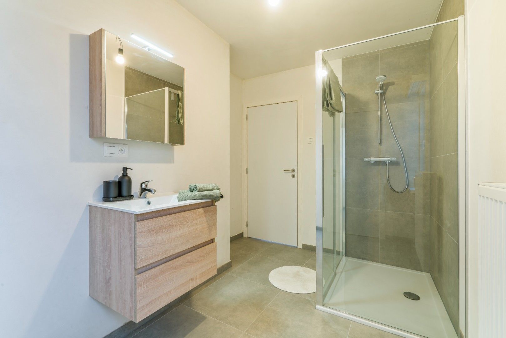 Instapklaar gelijkvloers appartement (gerenoveerd 2022) te koop in Gent foto 11